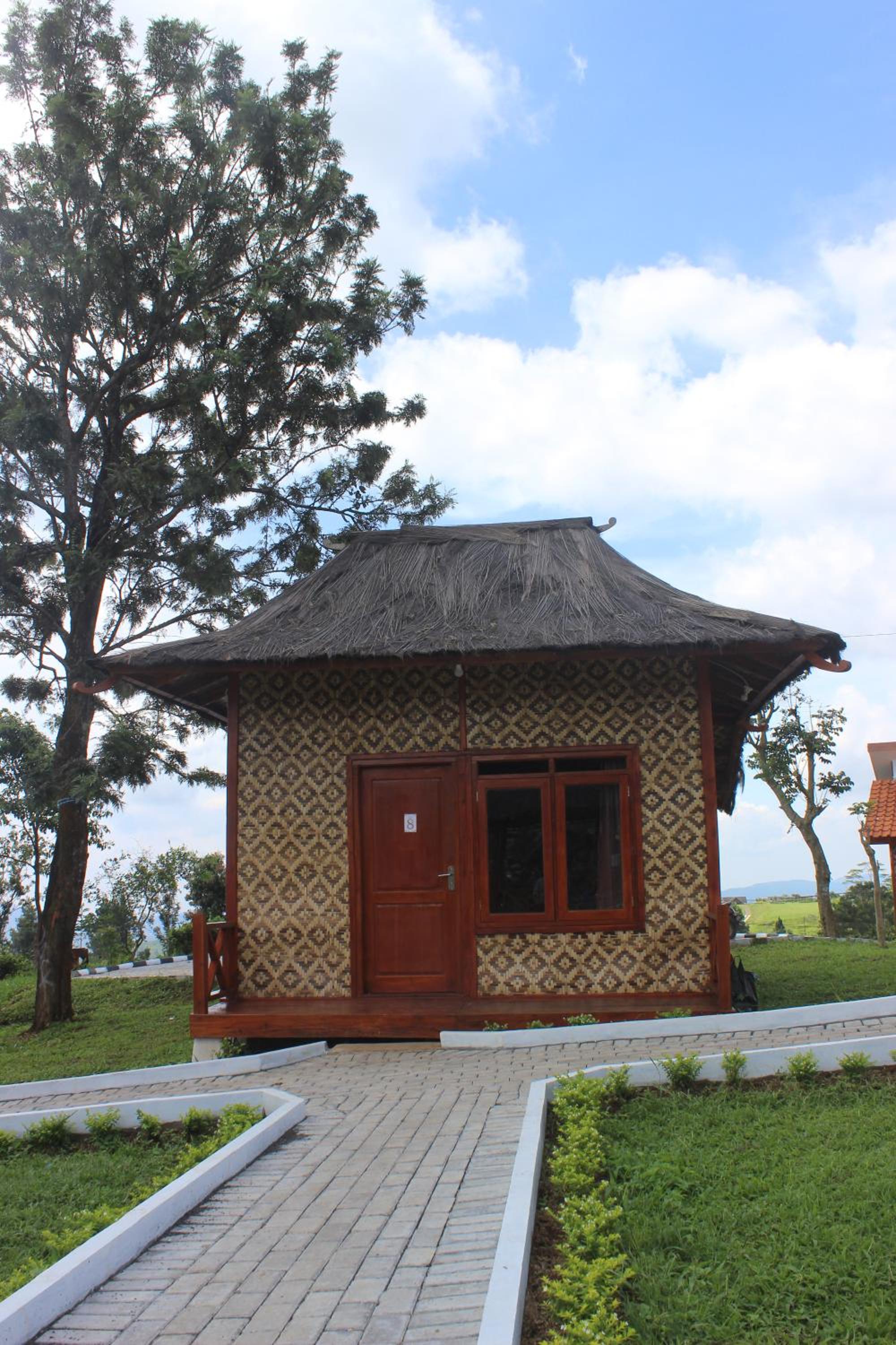 Villa Kahuripan Smart Hill Camp view 4