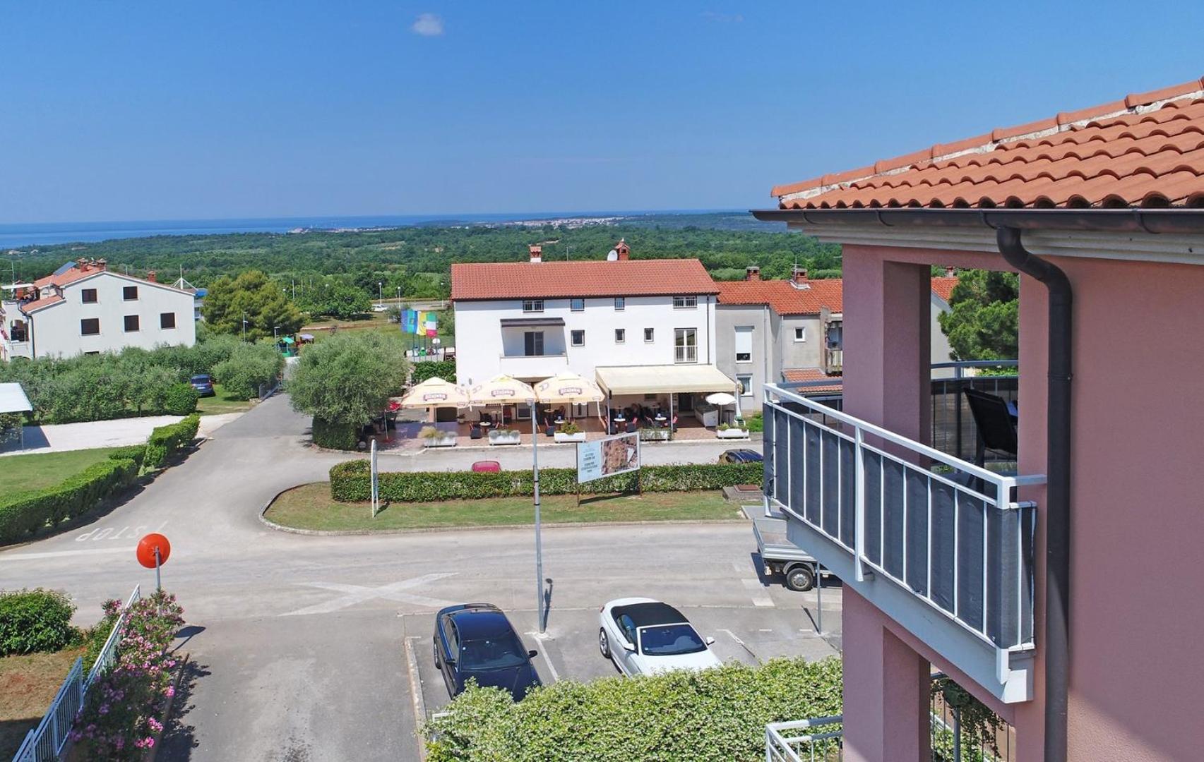 Deluxe Sea-View Apartment in Tar
