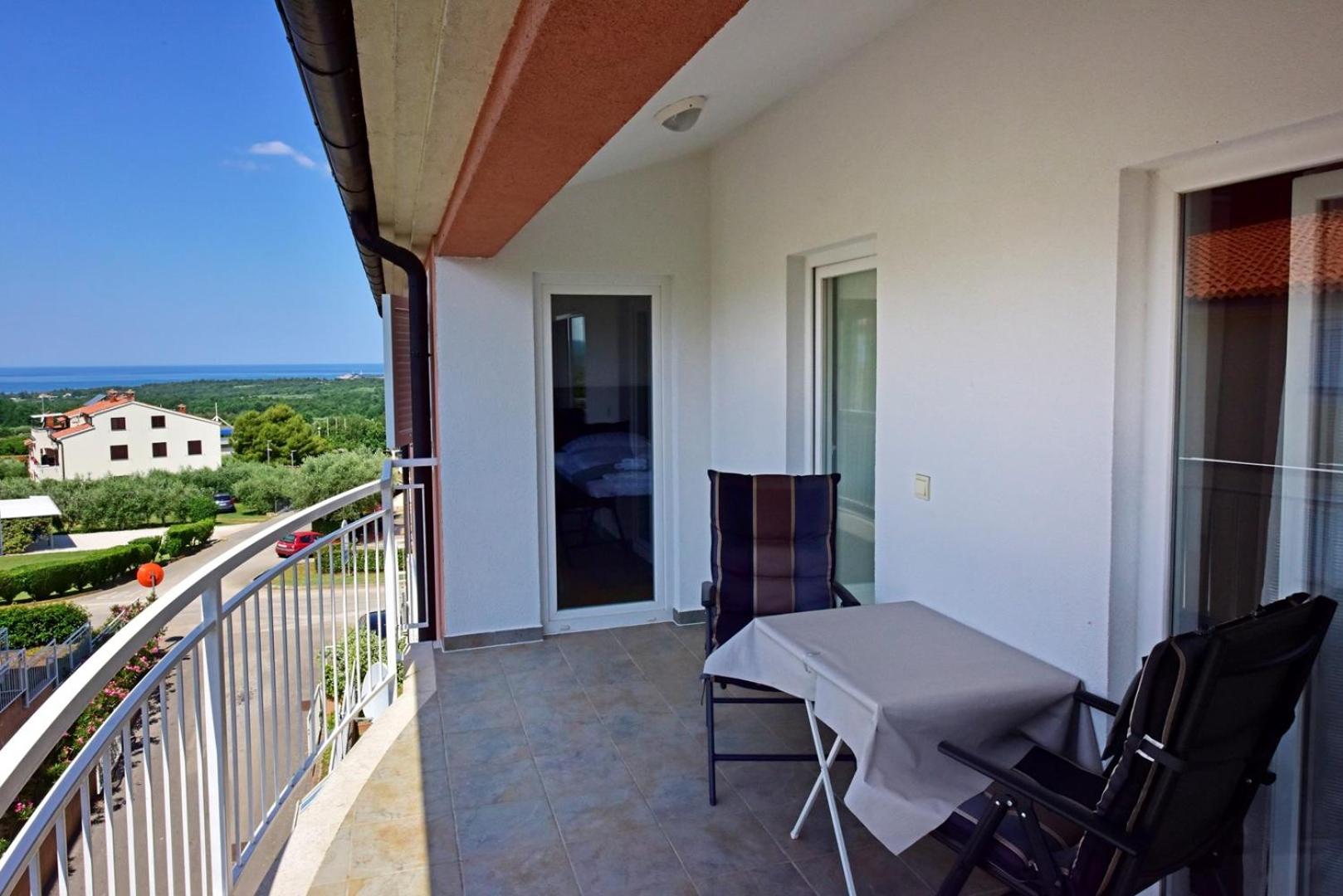 Deluxe Sea-View Apartment in Tar