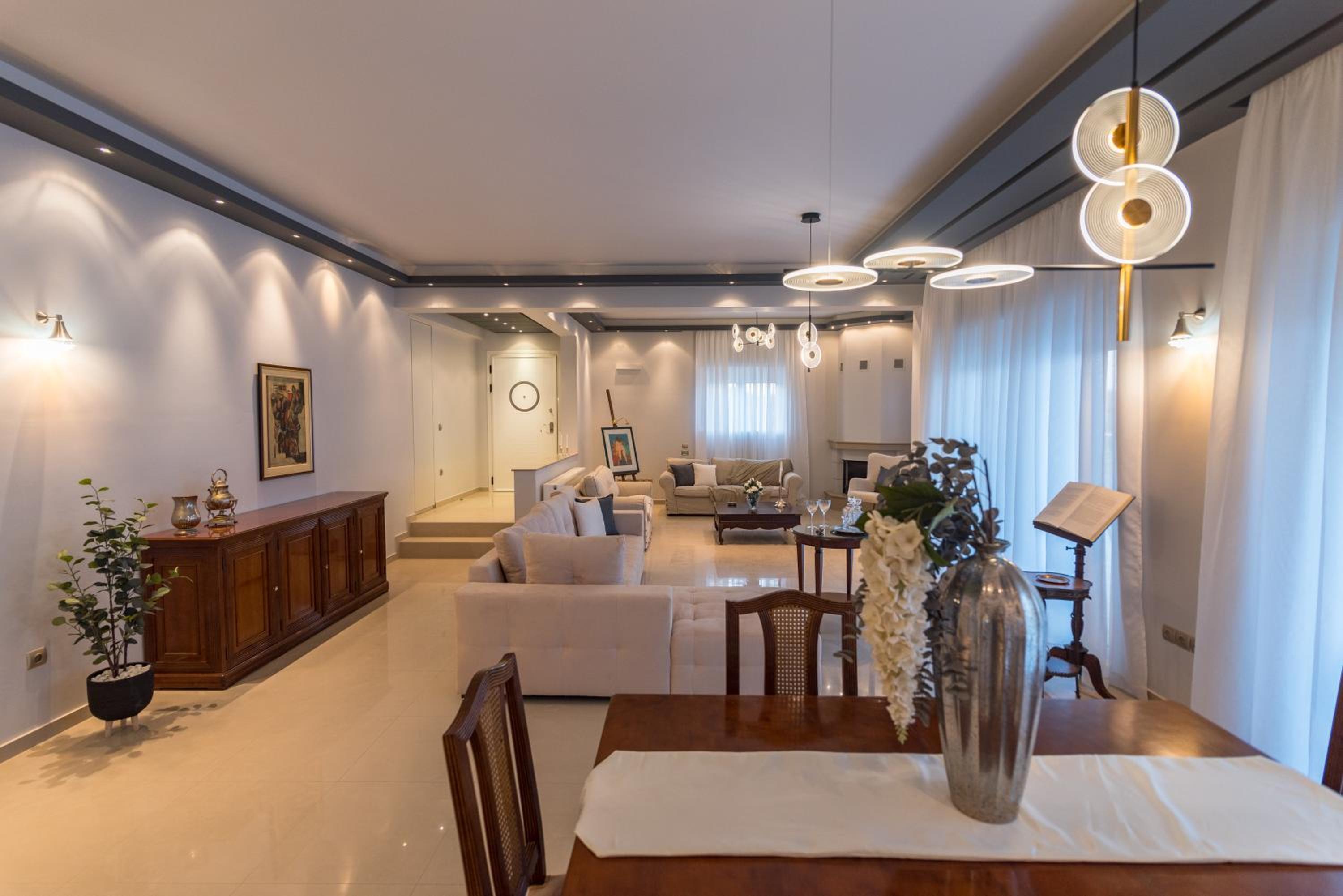 Villa Moonstone