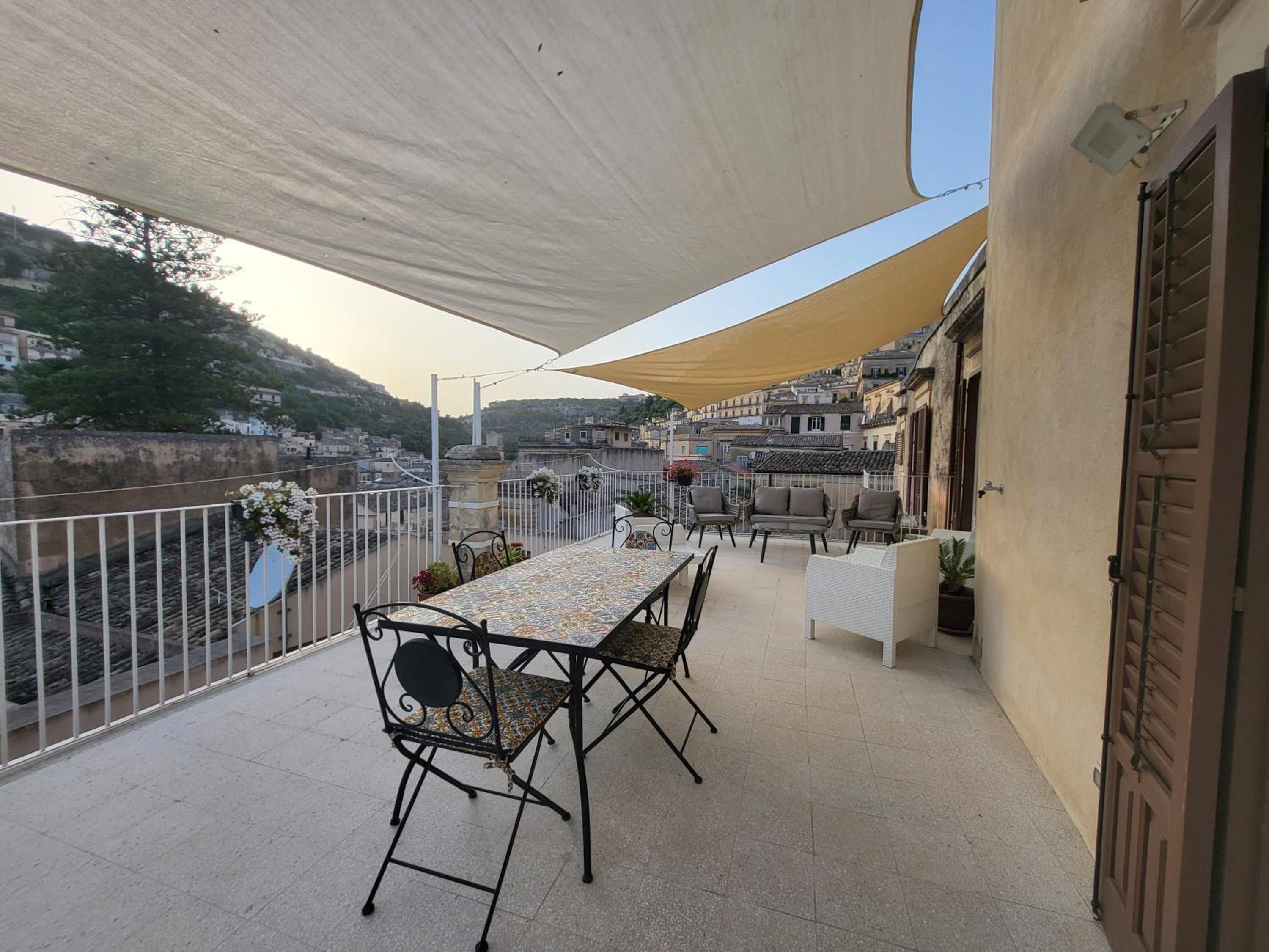 Modica Vacations - Casa Mavi Limite delle due Matrici - Property Image 23