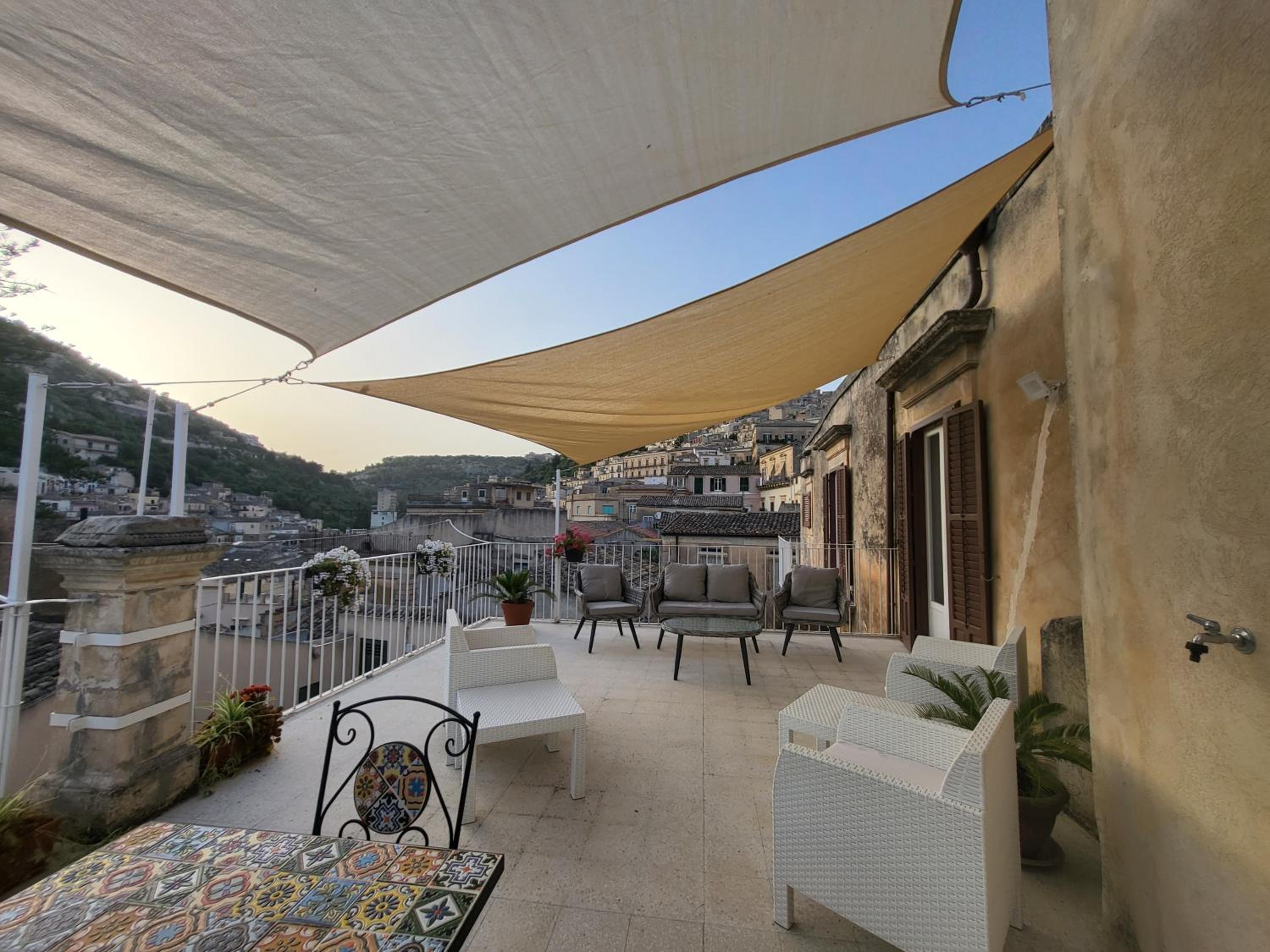 Modica Vacations - Casa Mavi Limite delle due Matrici - Property Image 21