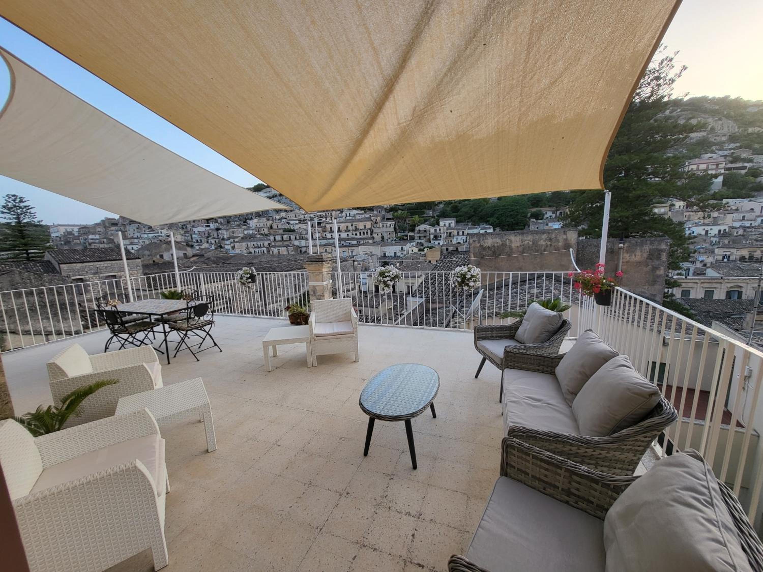Modica Vacations - Casa Mavi Limite delle due Matrici - Property Image 22