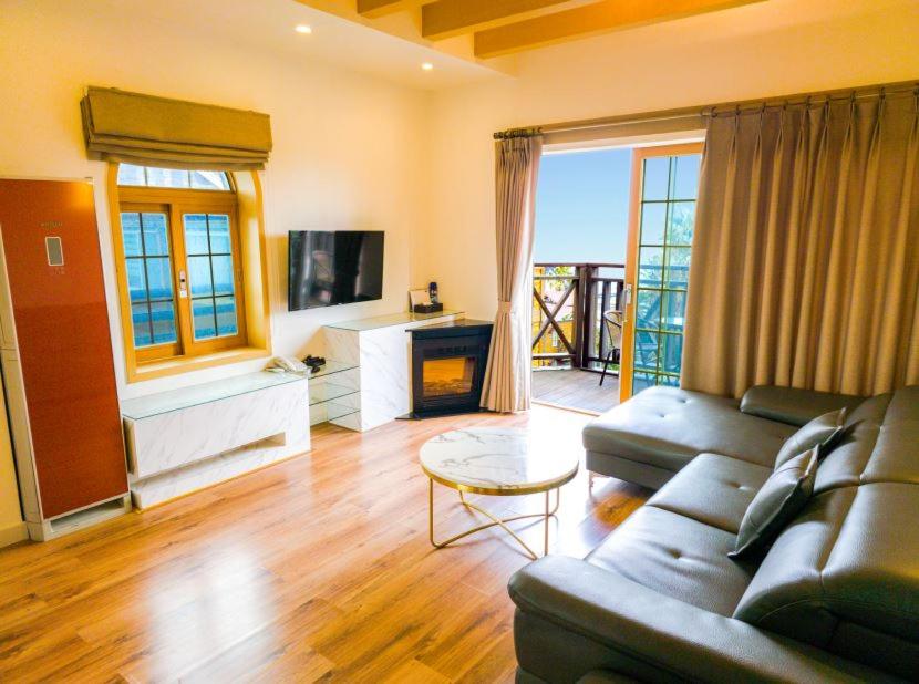 Dyne Resort