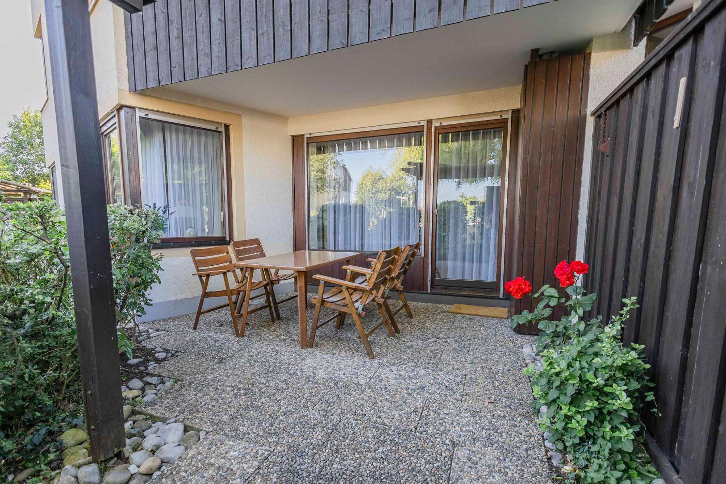 Ferienwohnpark Immenstaad am Bodensee Zwei-Zimmer-Apartment 53 01