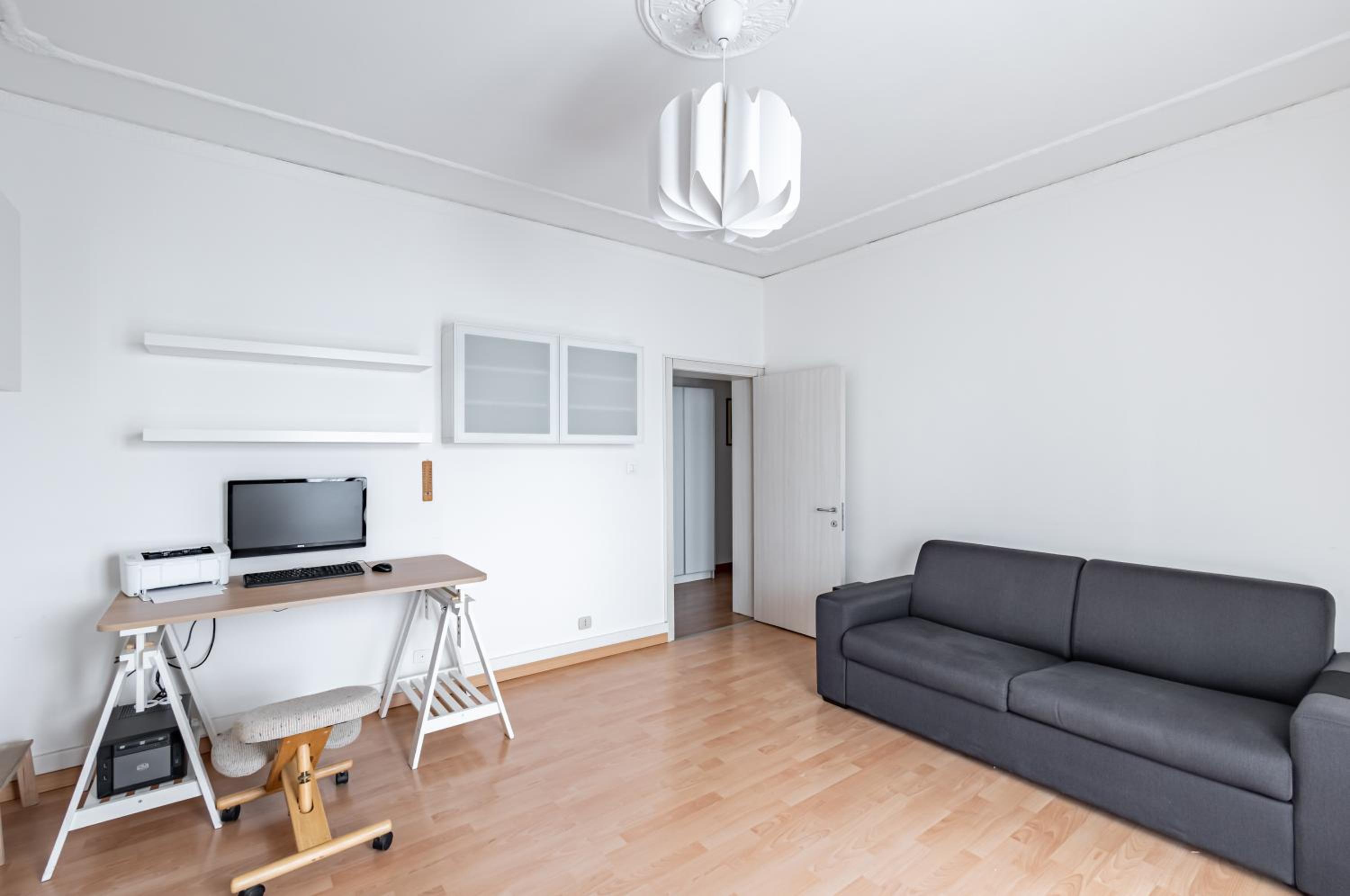 GuestHost - Sunset Mestre Apartment photo 3