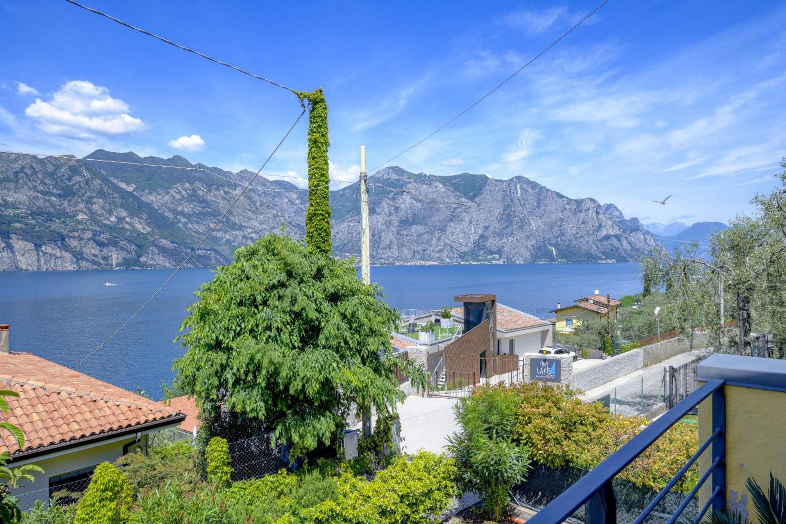 MGH - Malcesine Holiday Apartment view 3