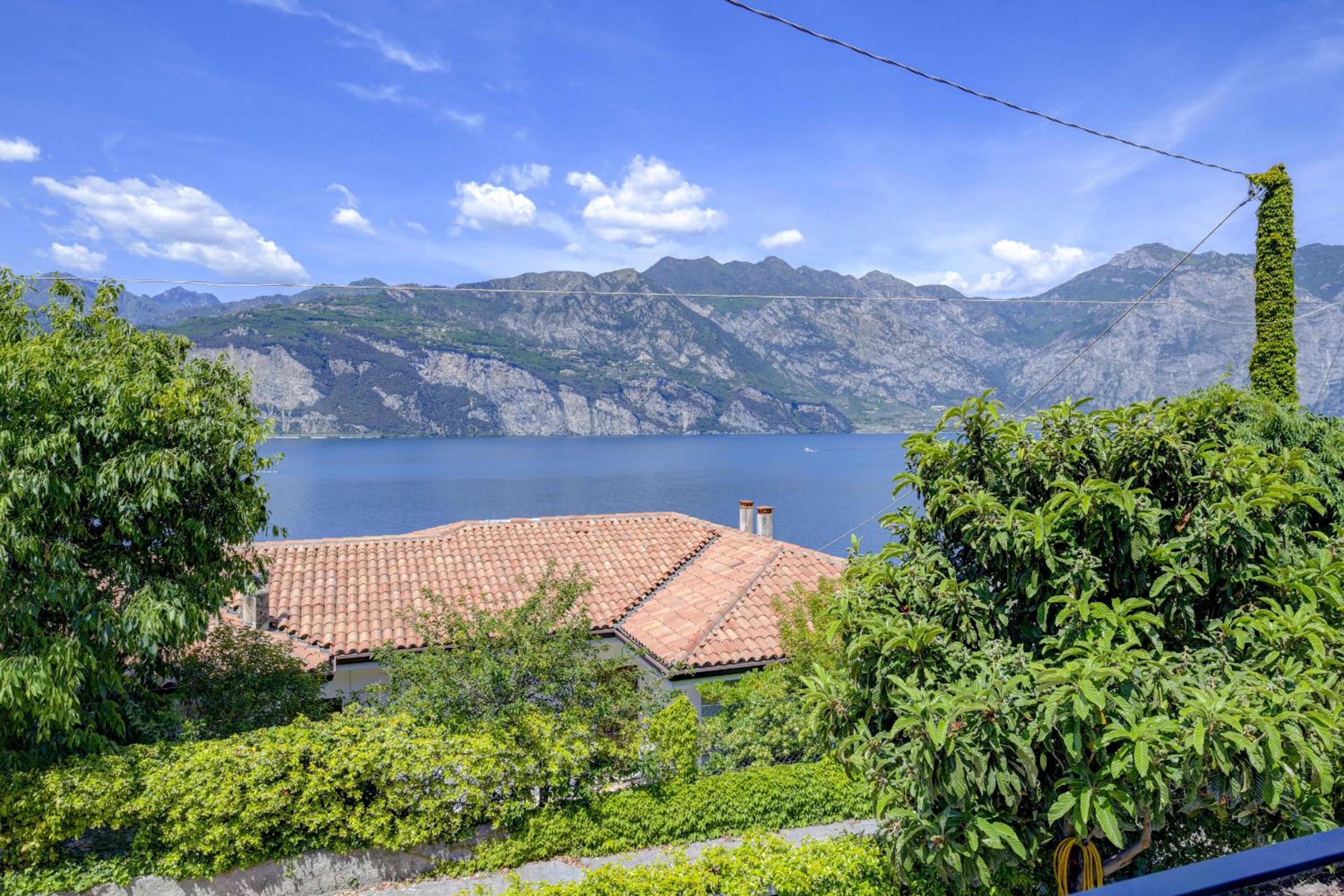 MGH - Malcesine Holiday Apartment view 5