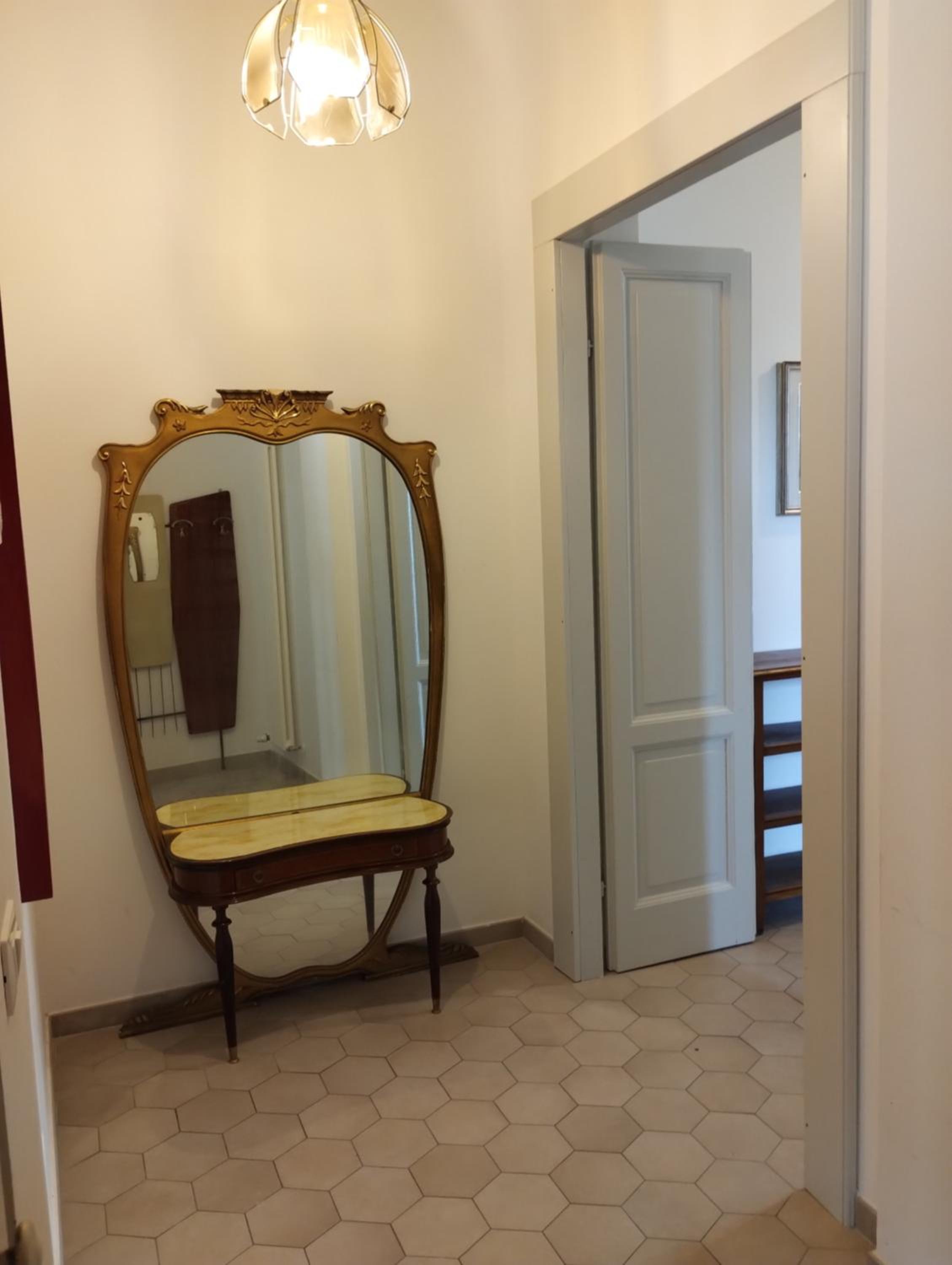 Garibaldi Guest House