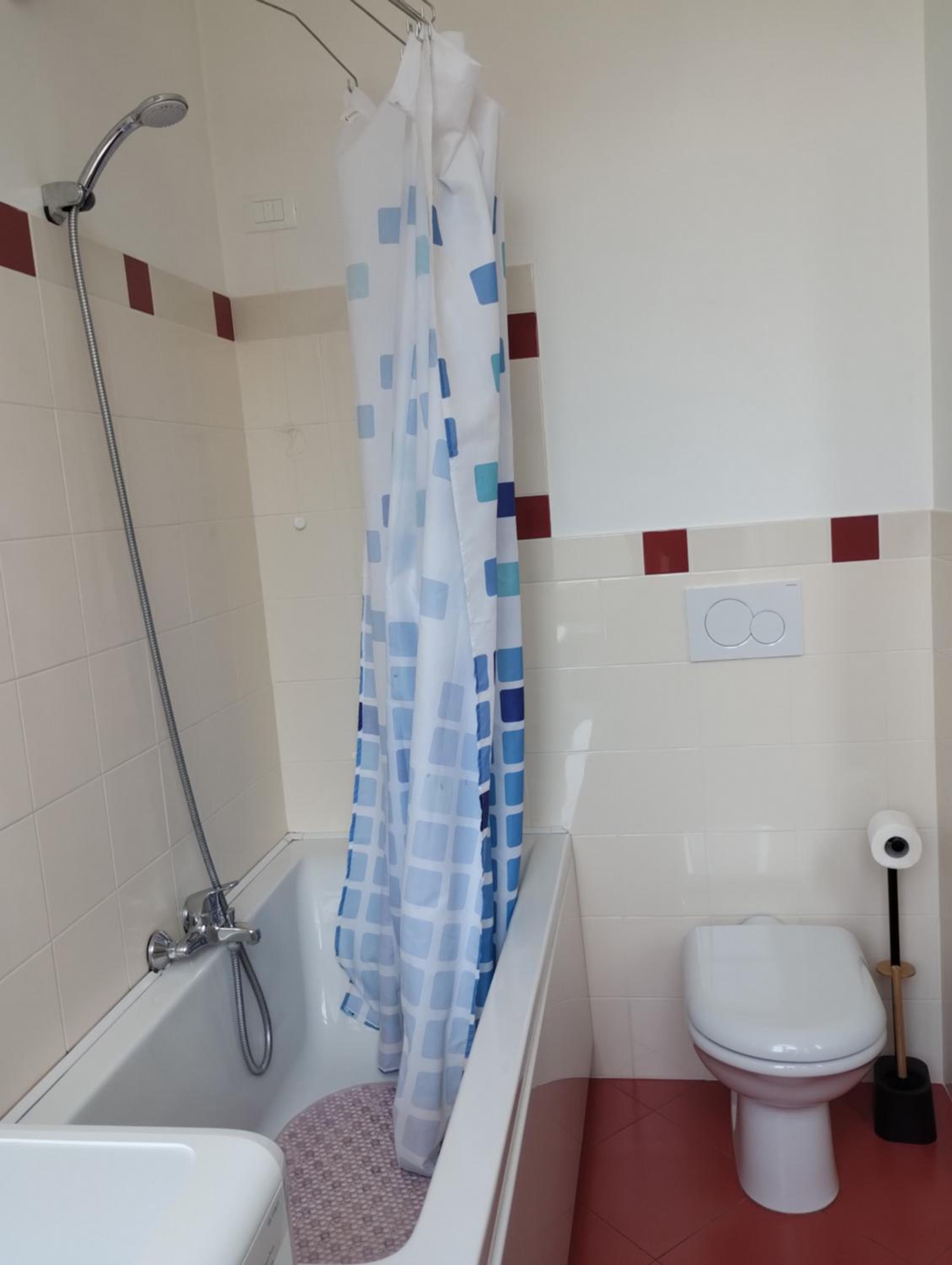 Garibaldi Guest House