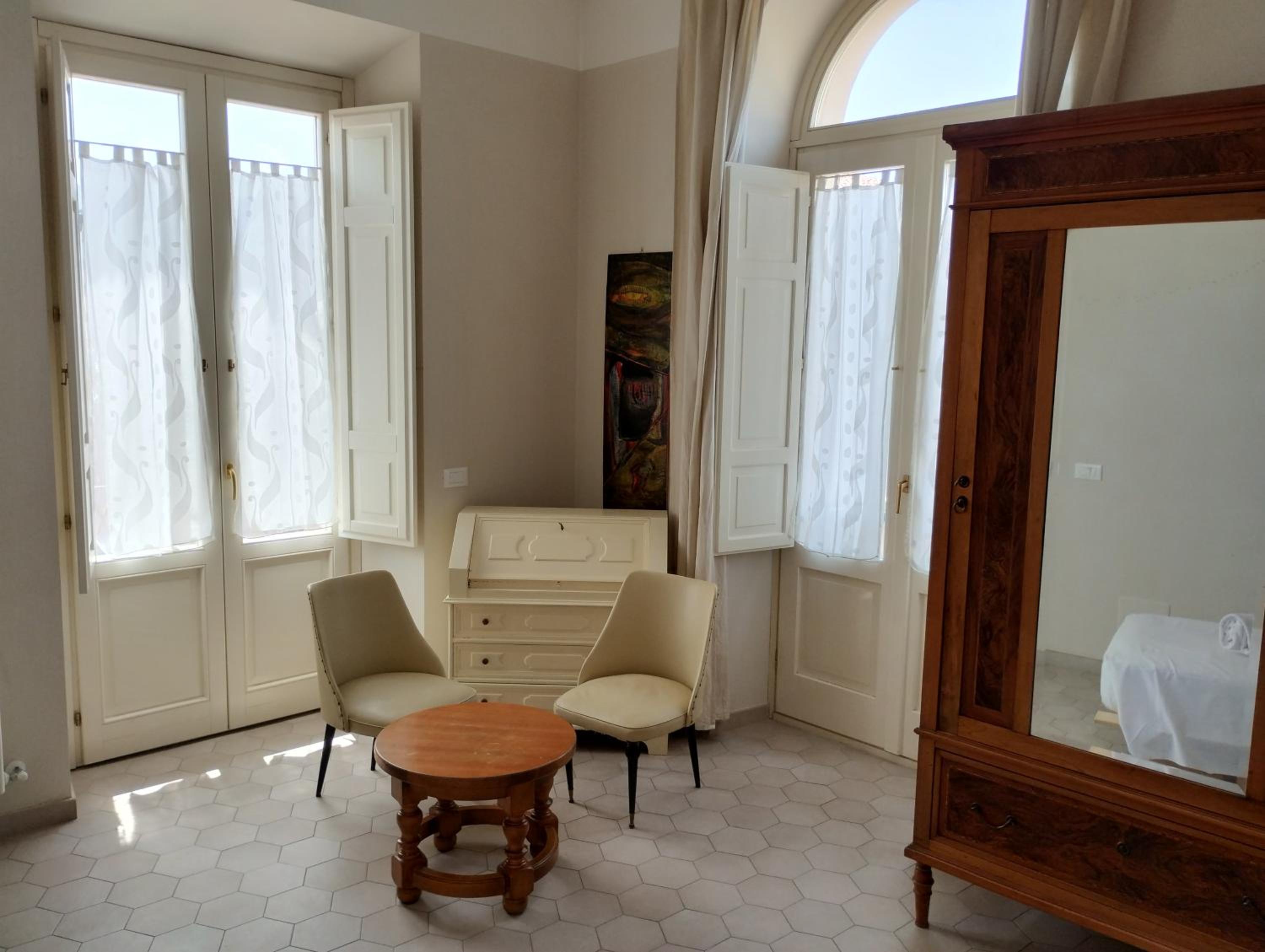 Garibaldi Guest House
