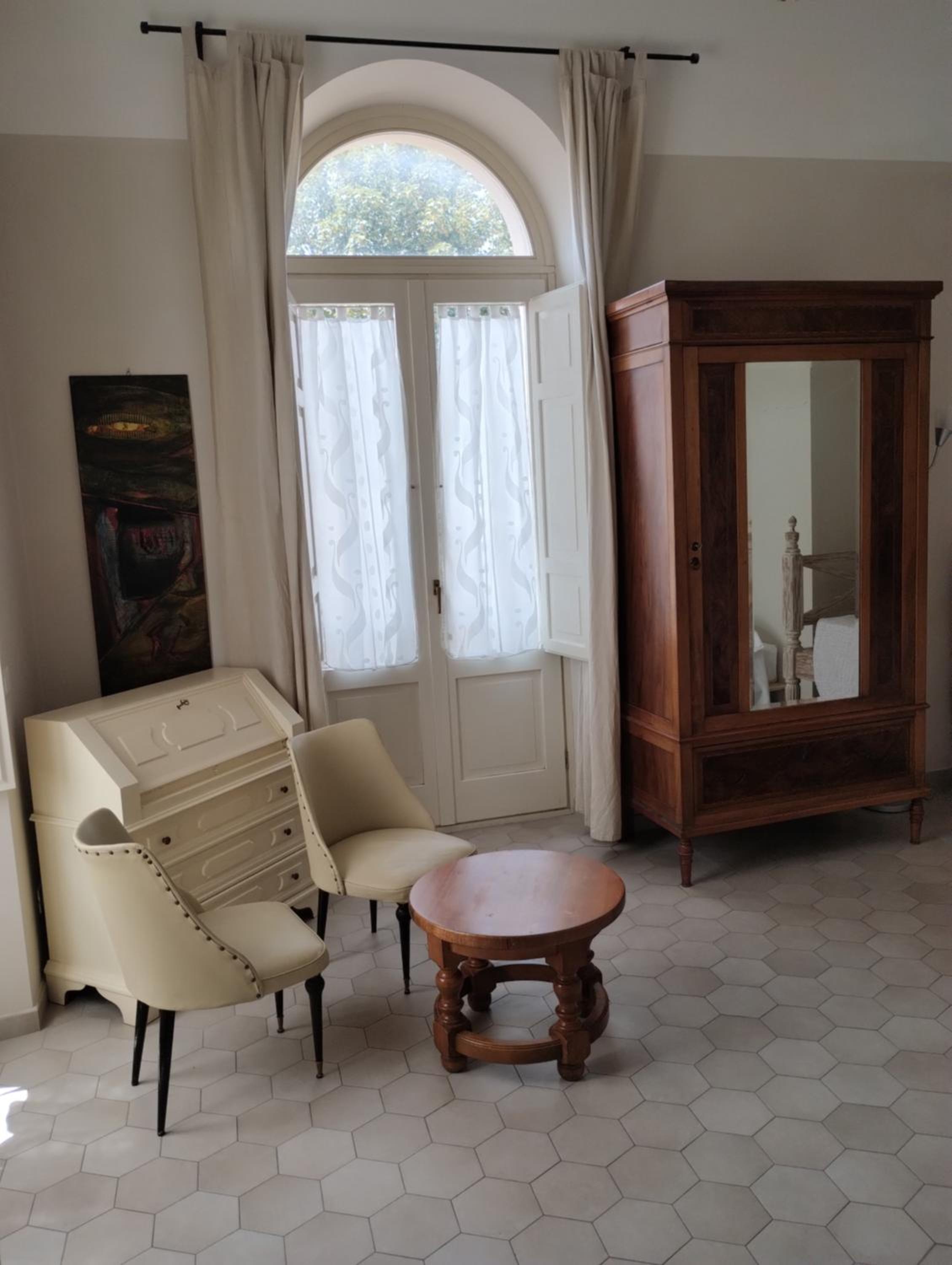 Garibaldi Guest House