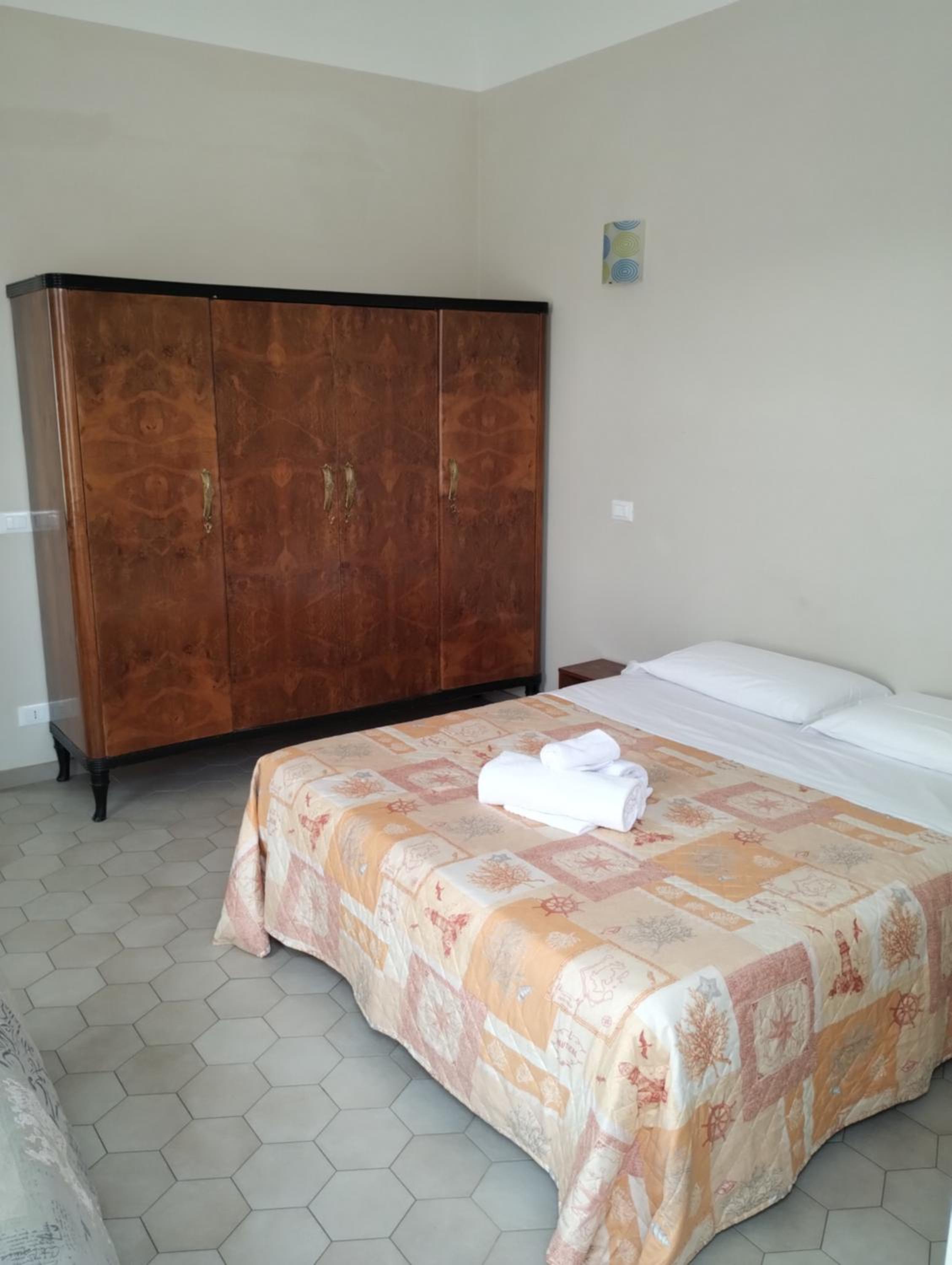 Garibaldi Guest House