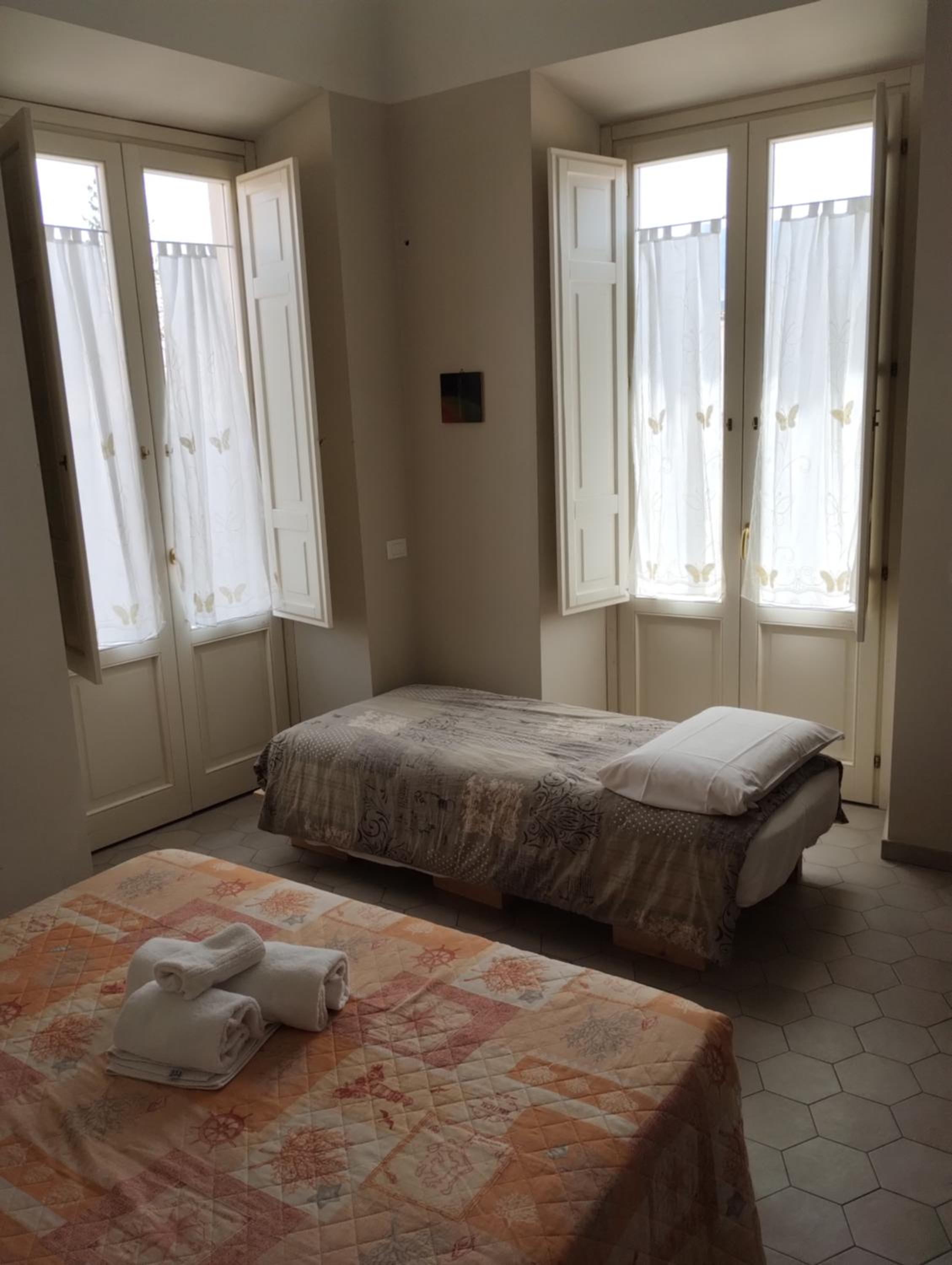 Garibaldi Guest House