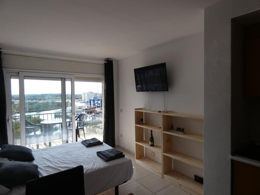 Estudio con vistas, Roses view 5