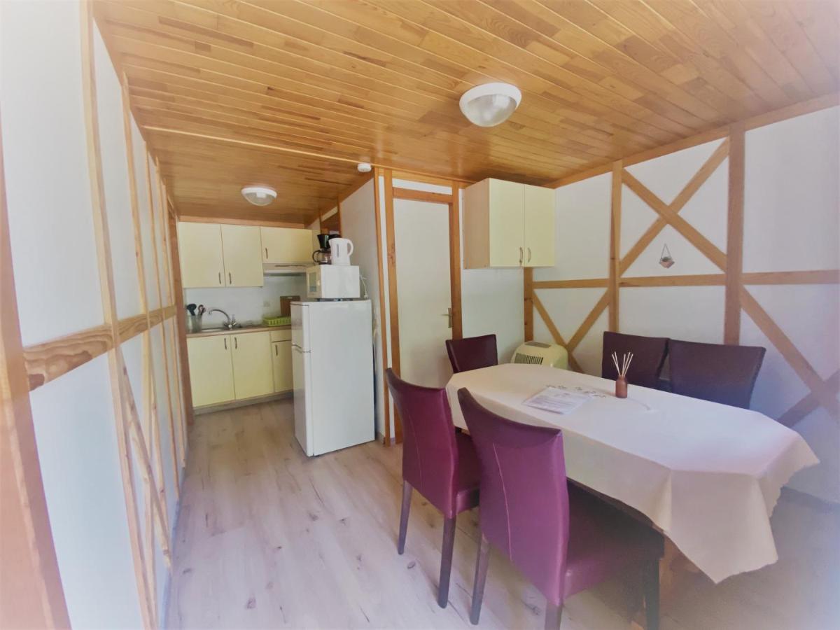 Camping familial les chalets d'Uza view 2