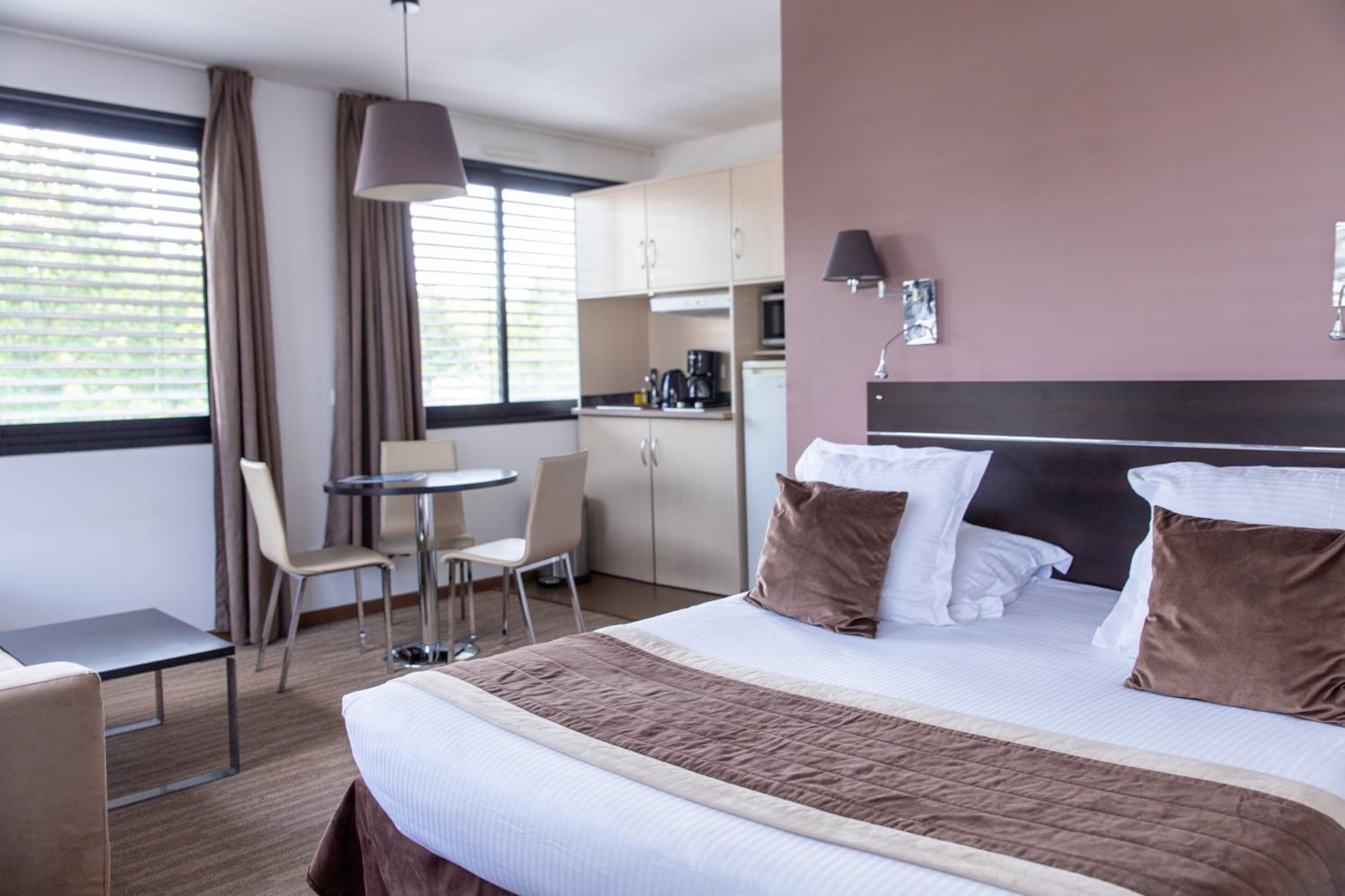 Ferney-Voltaire Vacations - Zenitude Swiss Apparthotels - Property Image 5