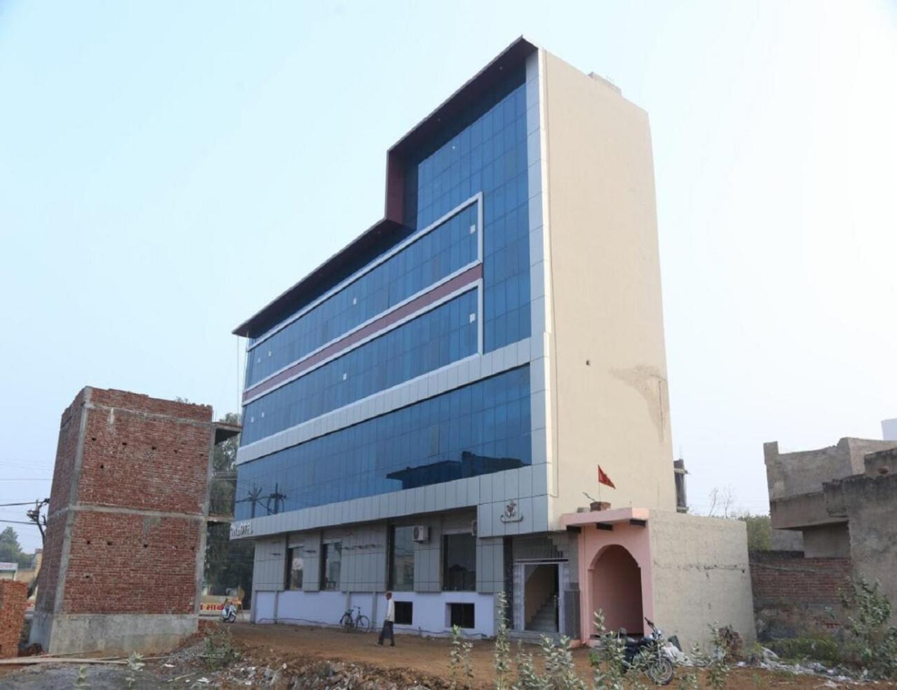 Om Hotel, Narnaul view 4