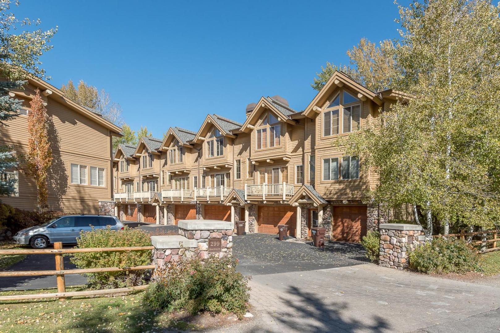 Townhomes at River Run Unit E view 3