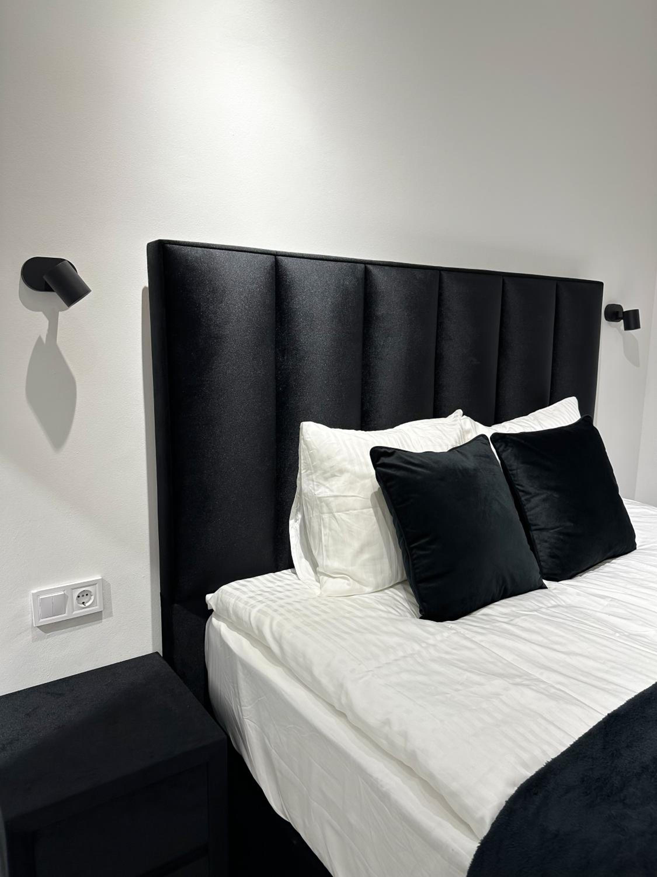 V21 Luxury Apartments view 5
