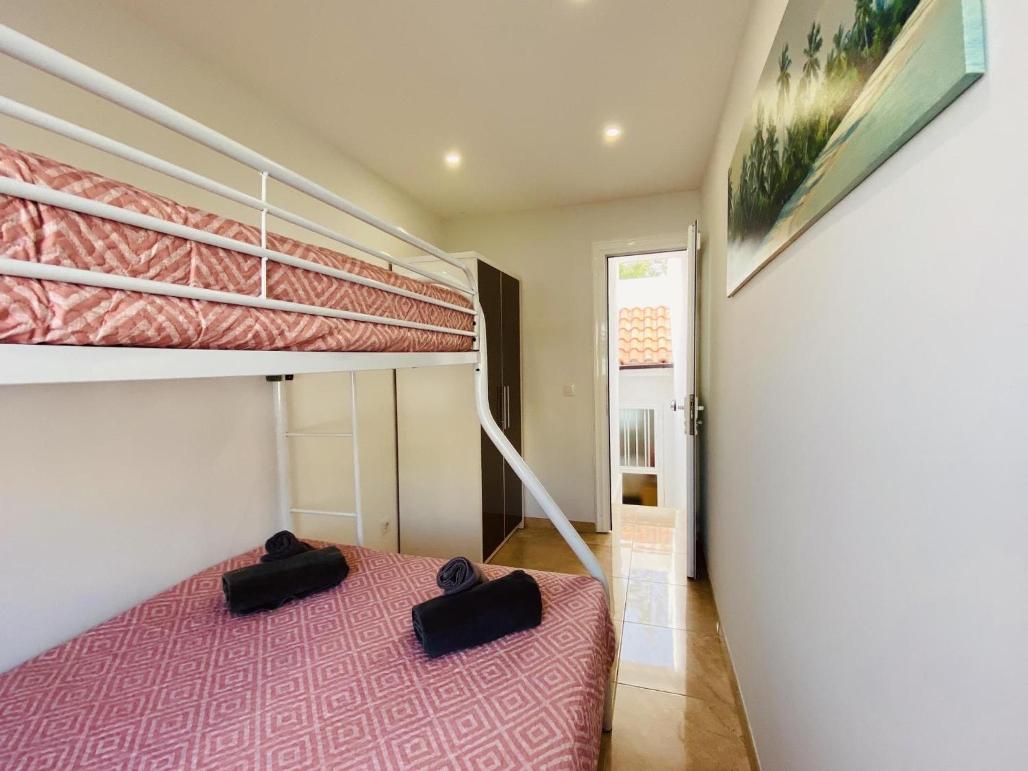 Sunshine holiday house