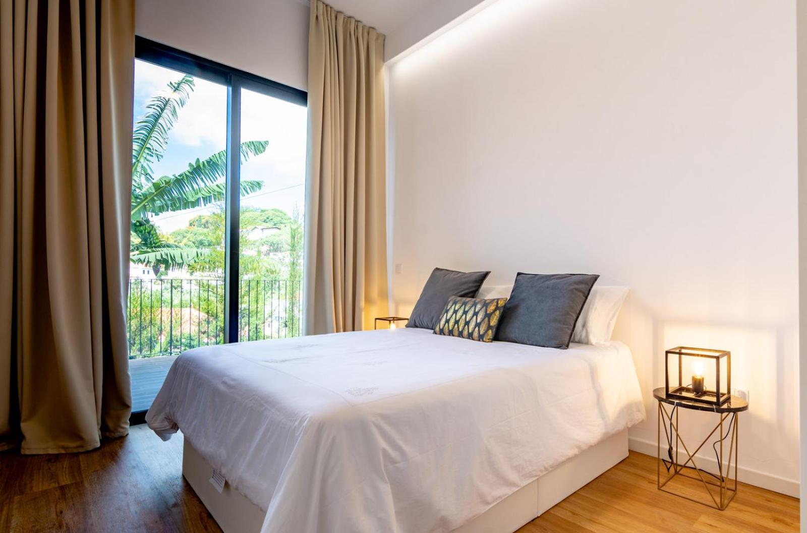 Entire Villa, Bay Views, Private Rooftop & BBQ view 3