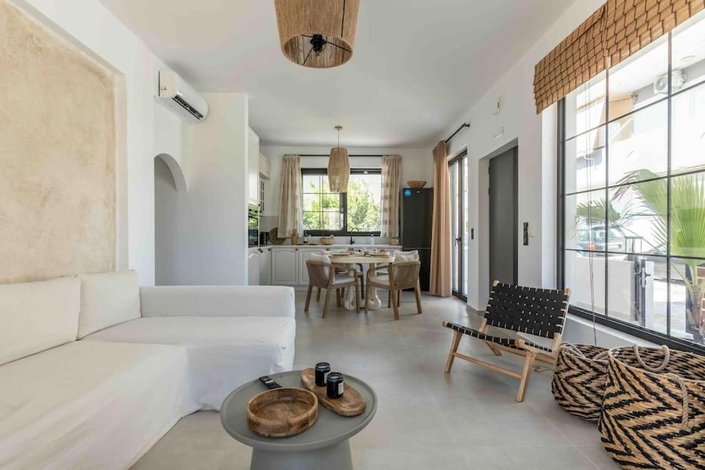 Nikole cottage house by the sea view 2