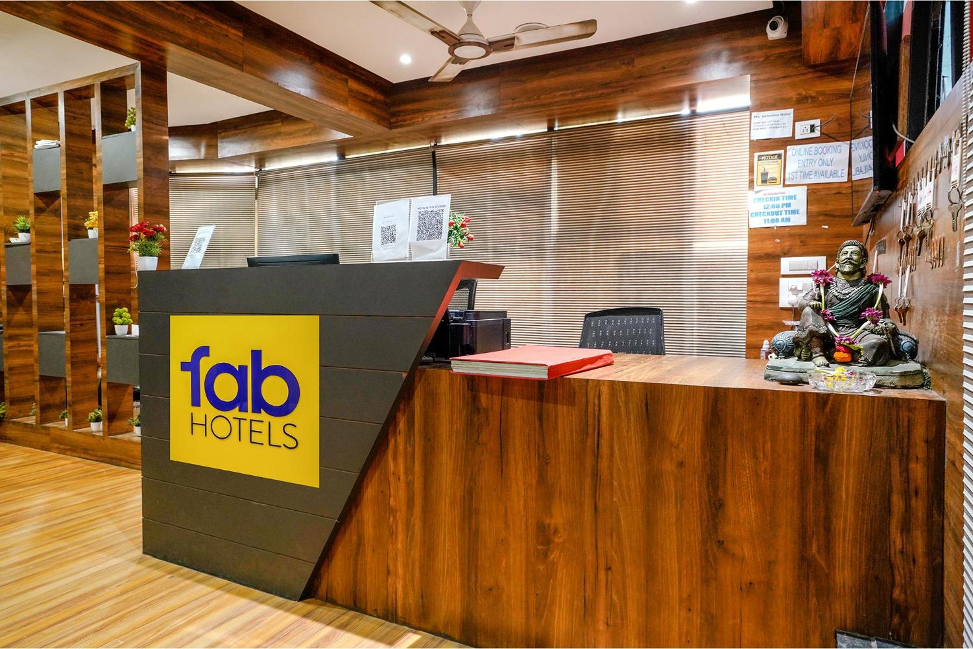 FabHotel The Valentine - Udhna Road view 2
