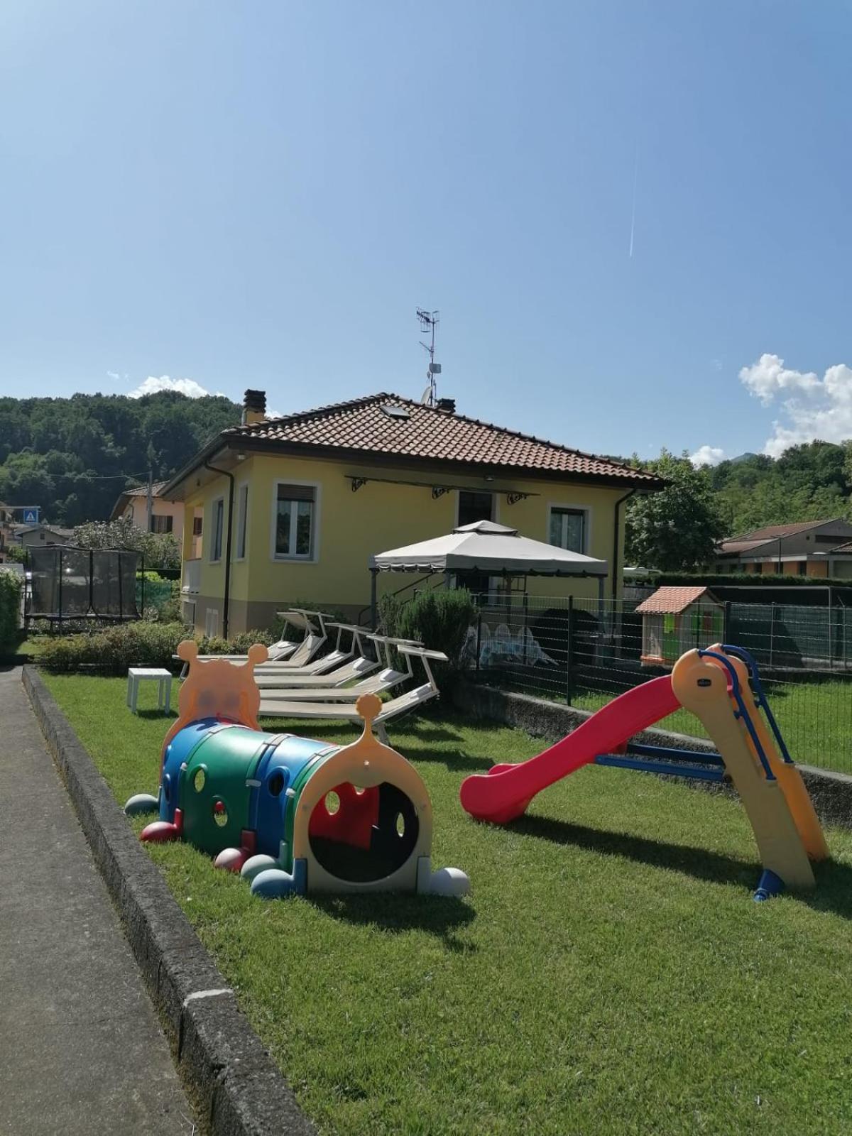 Photo 10