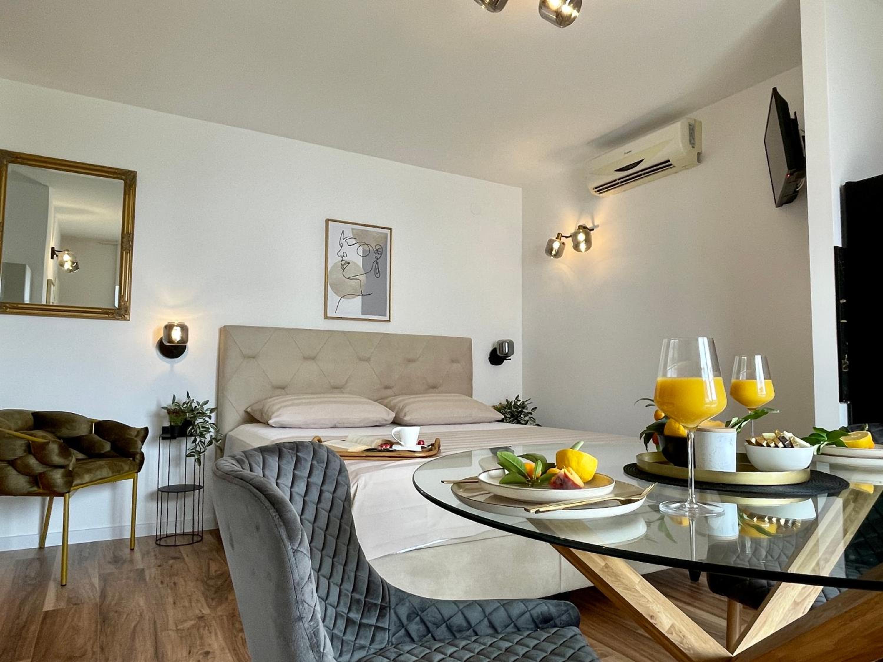 Holiday Home Mirela view 2