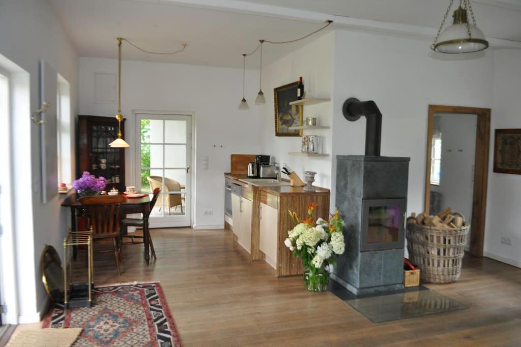 Zauberhaftes englisches Cottage am Gutshaus