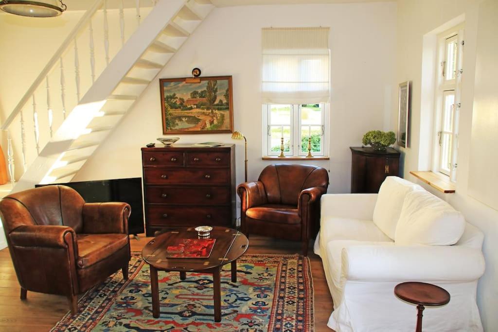 Zauberhaftes englisches Cottage am Gutshaus