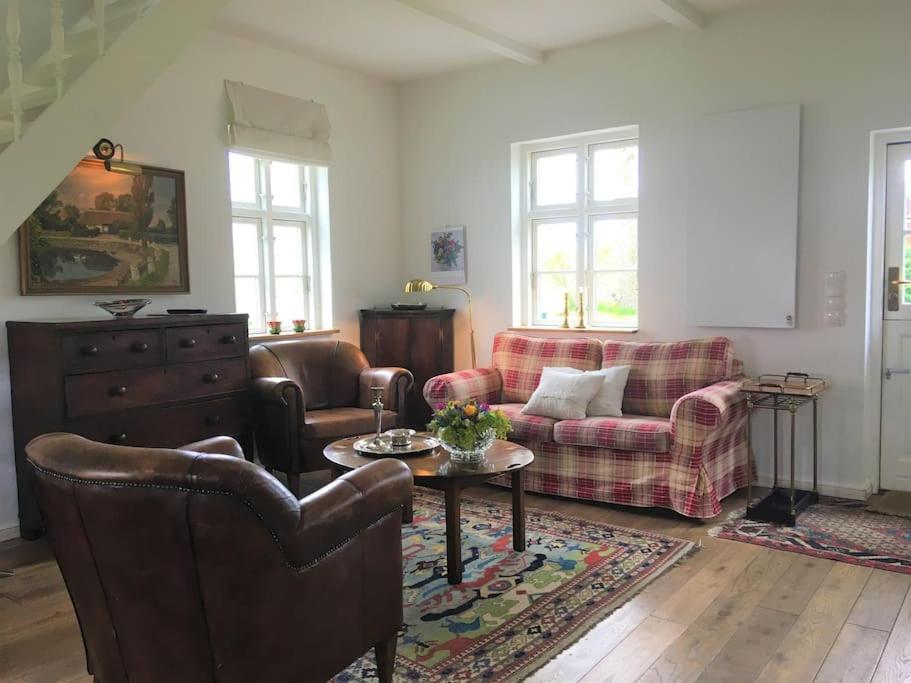 Zauberhaftes englisches Cottage am Gutshaus