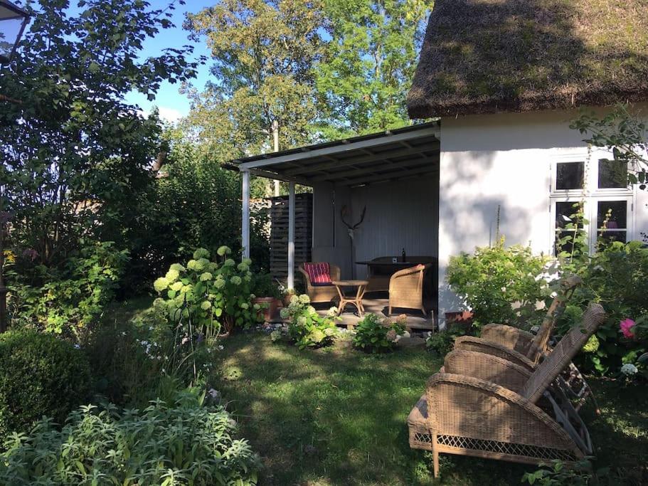 Zauberhaftes englisches Cottage am Gutshaus