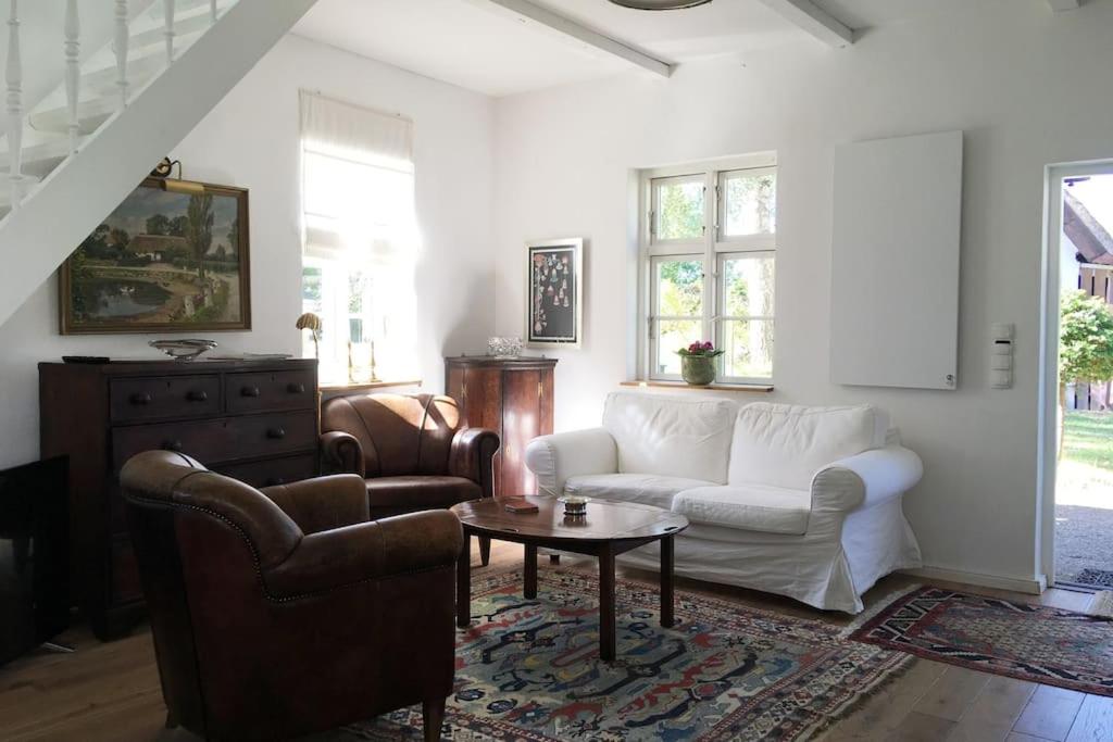 Zauberhaftes englisches Cottage am Gutshaus