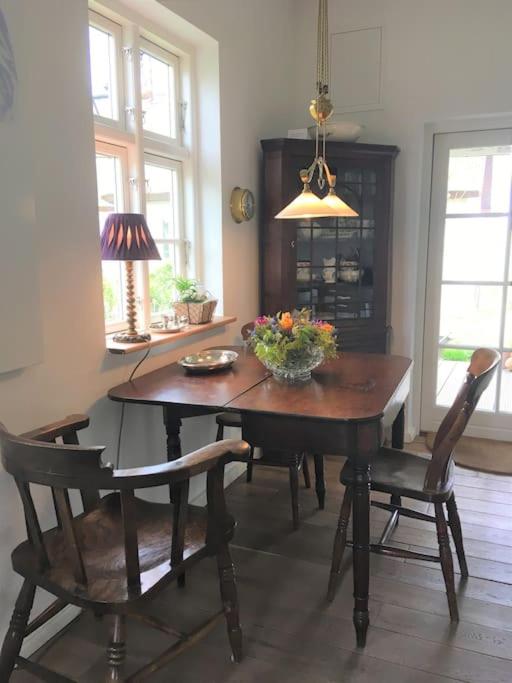 Zauberhaftes englisches Cottage am Gutshaus