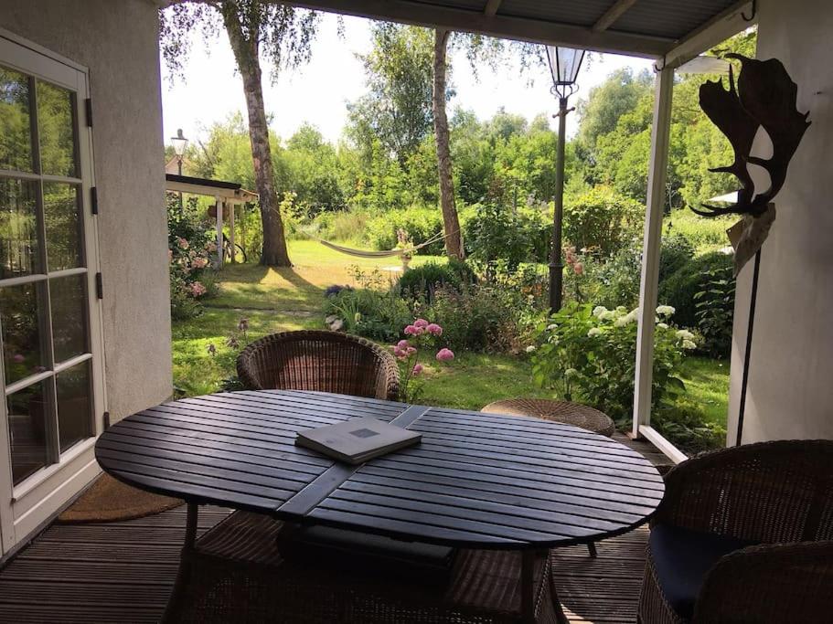 Zauberhaftes englisches Cottage am Gutshaus
