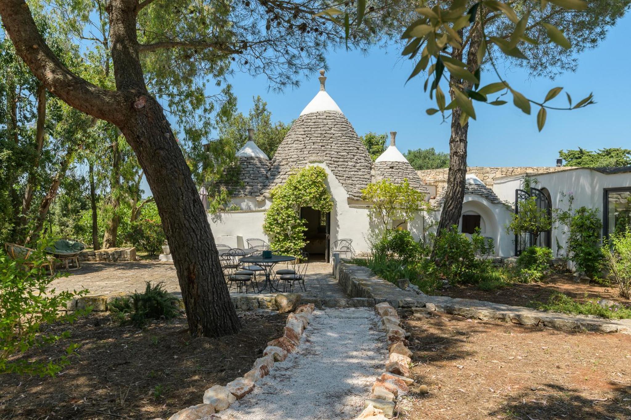 Trullo Kalliste' by Wonderful Italy view 2