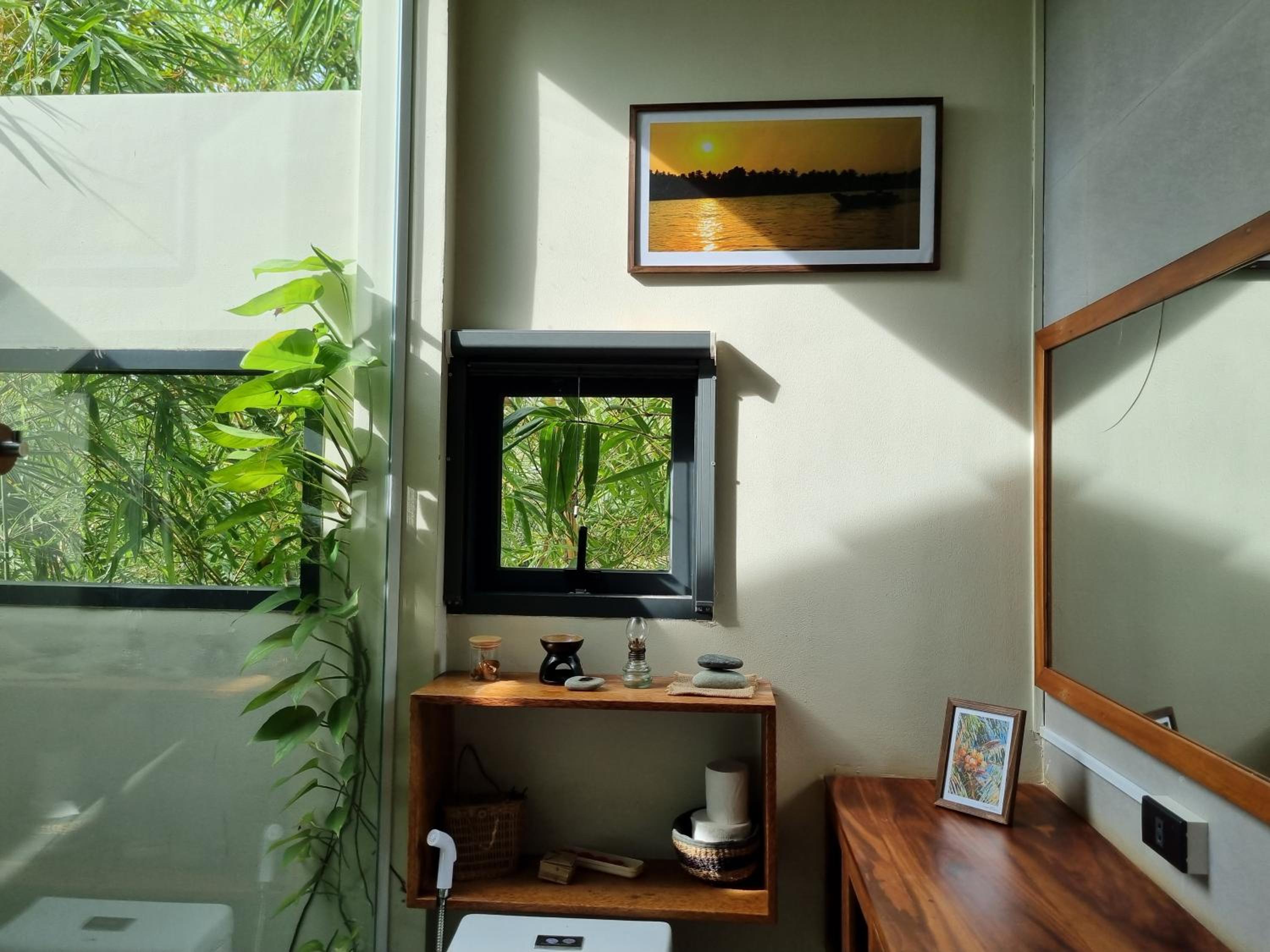 The Zen - InnerZen Mekong Riverside homestay Ben Tre 1 bed for 1-2 persons, 2 beds for 3-4 persons