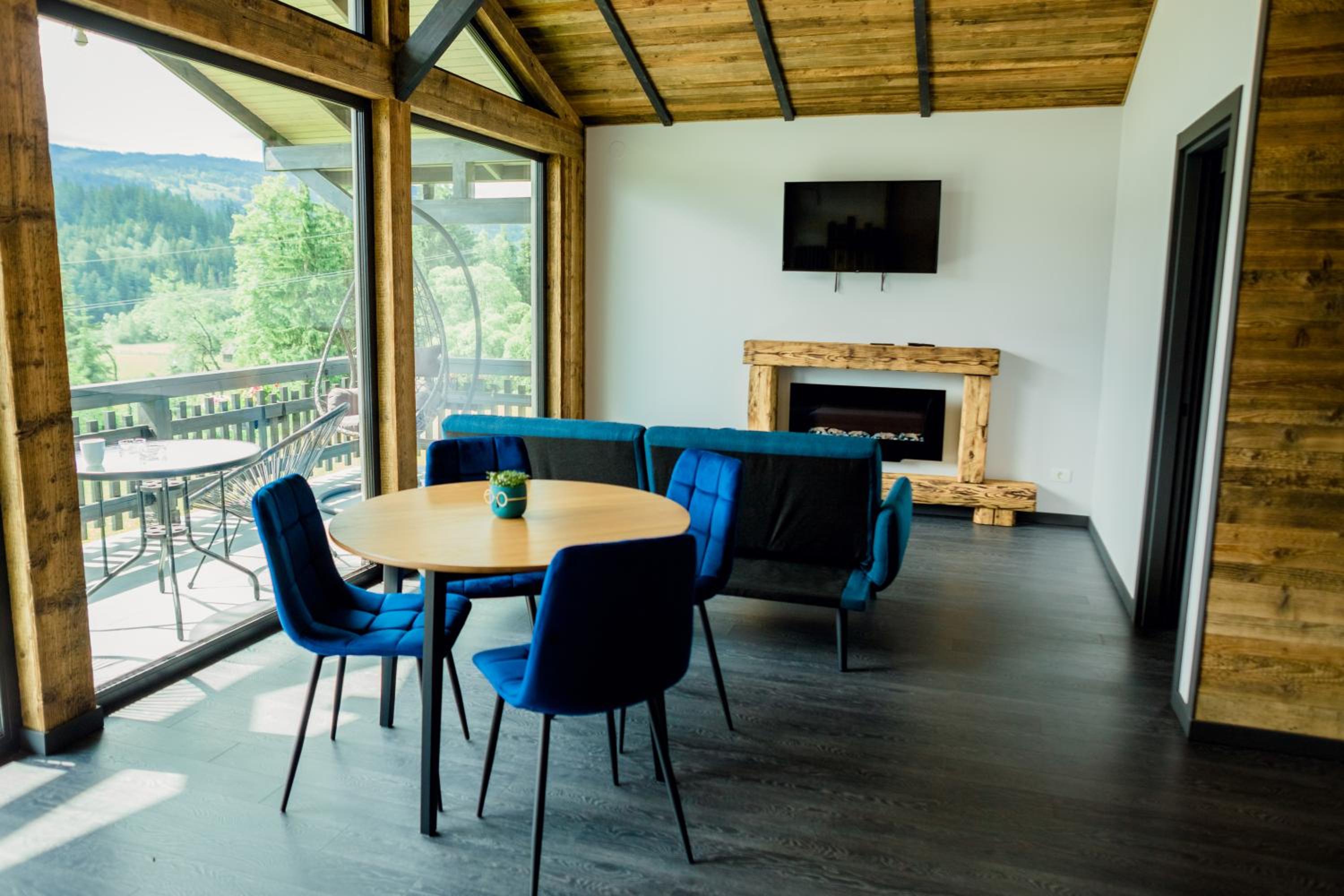 Tiny House Todireni view 5