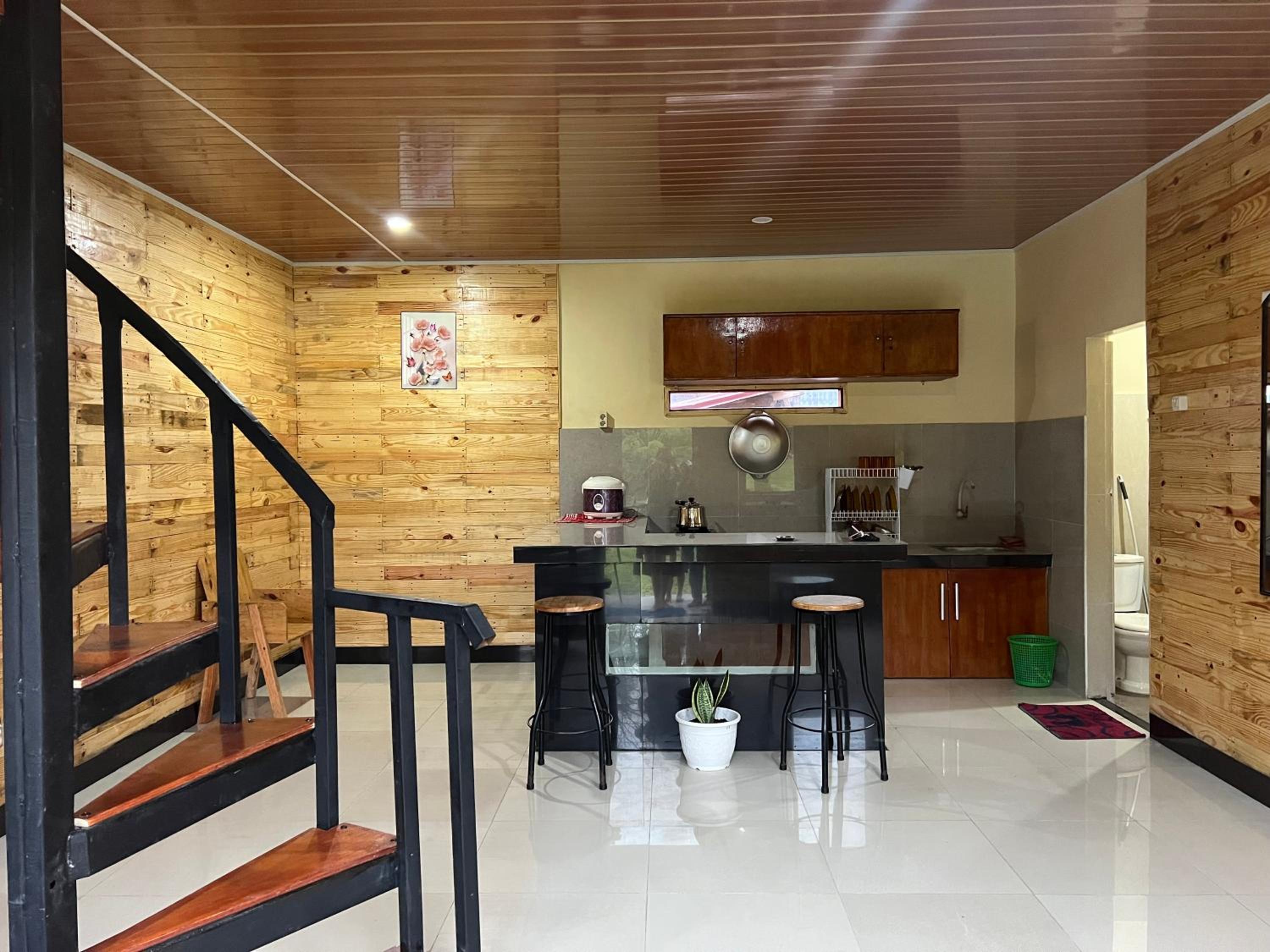 Ulina Villa Segitiga Berastagi