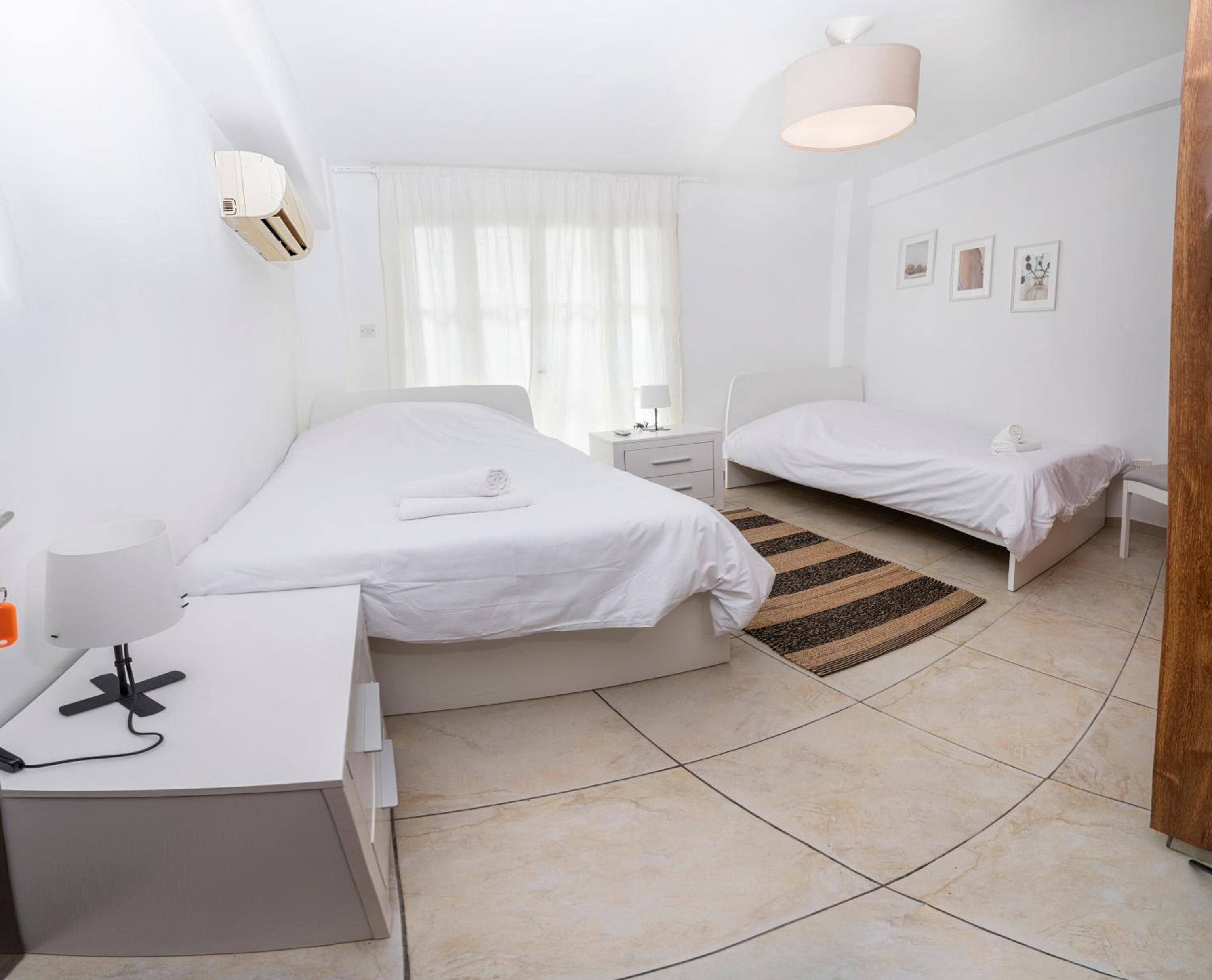 Private room in shared flat