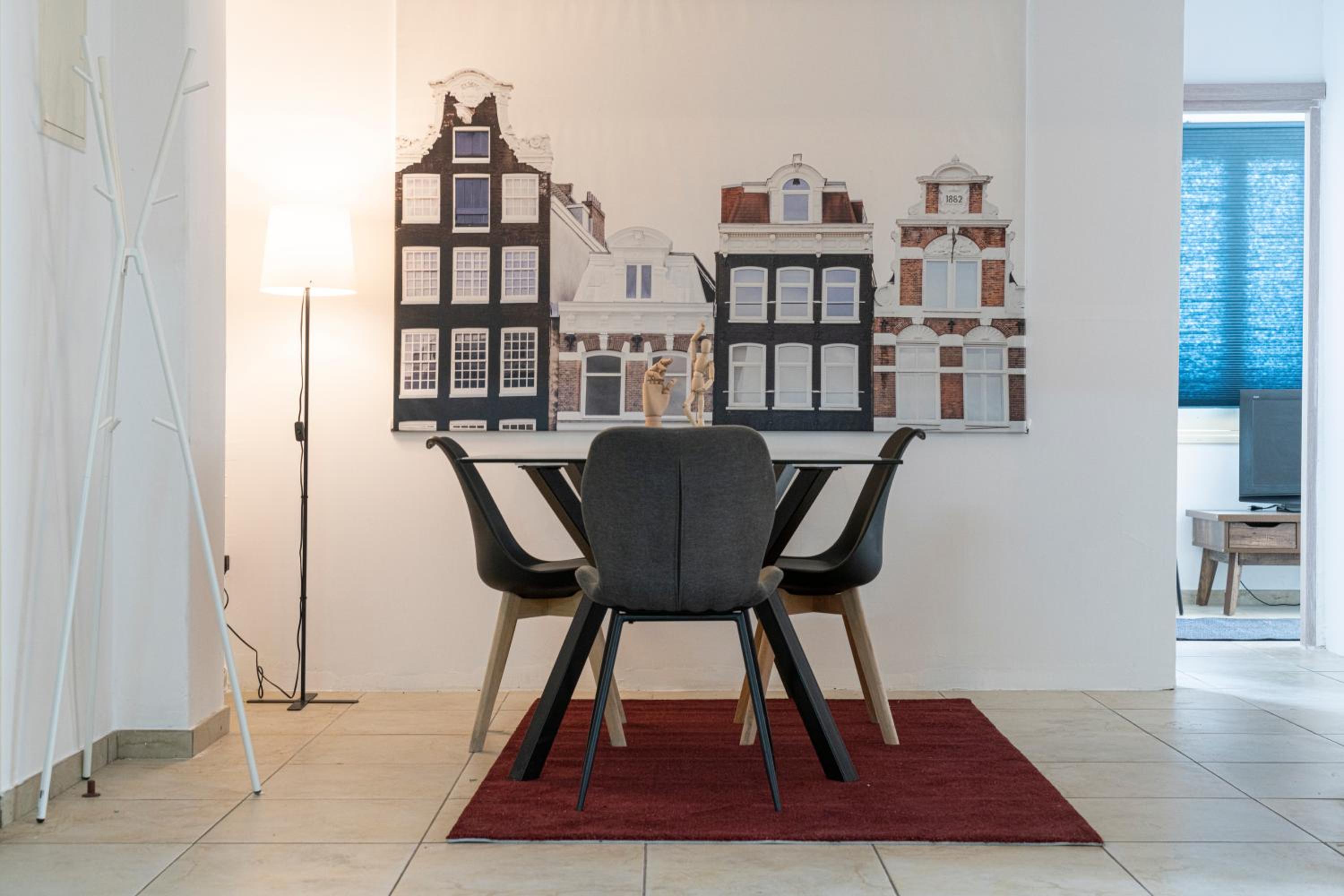 Private room in shared flat