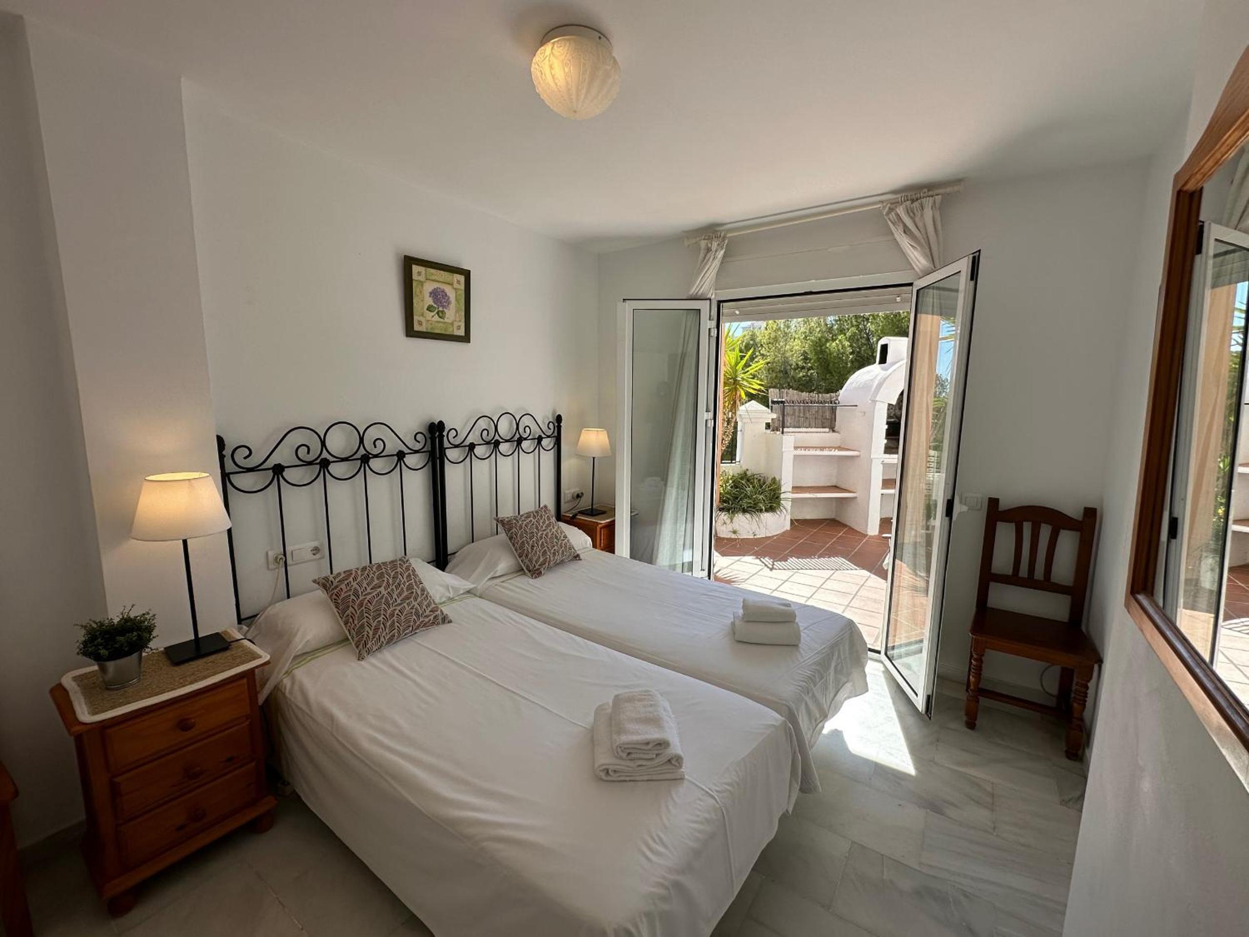 Spacious family villa Aljamar 8a view 2