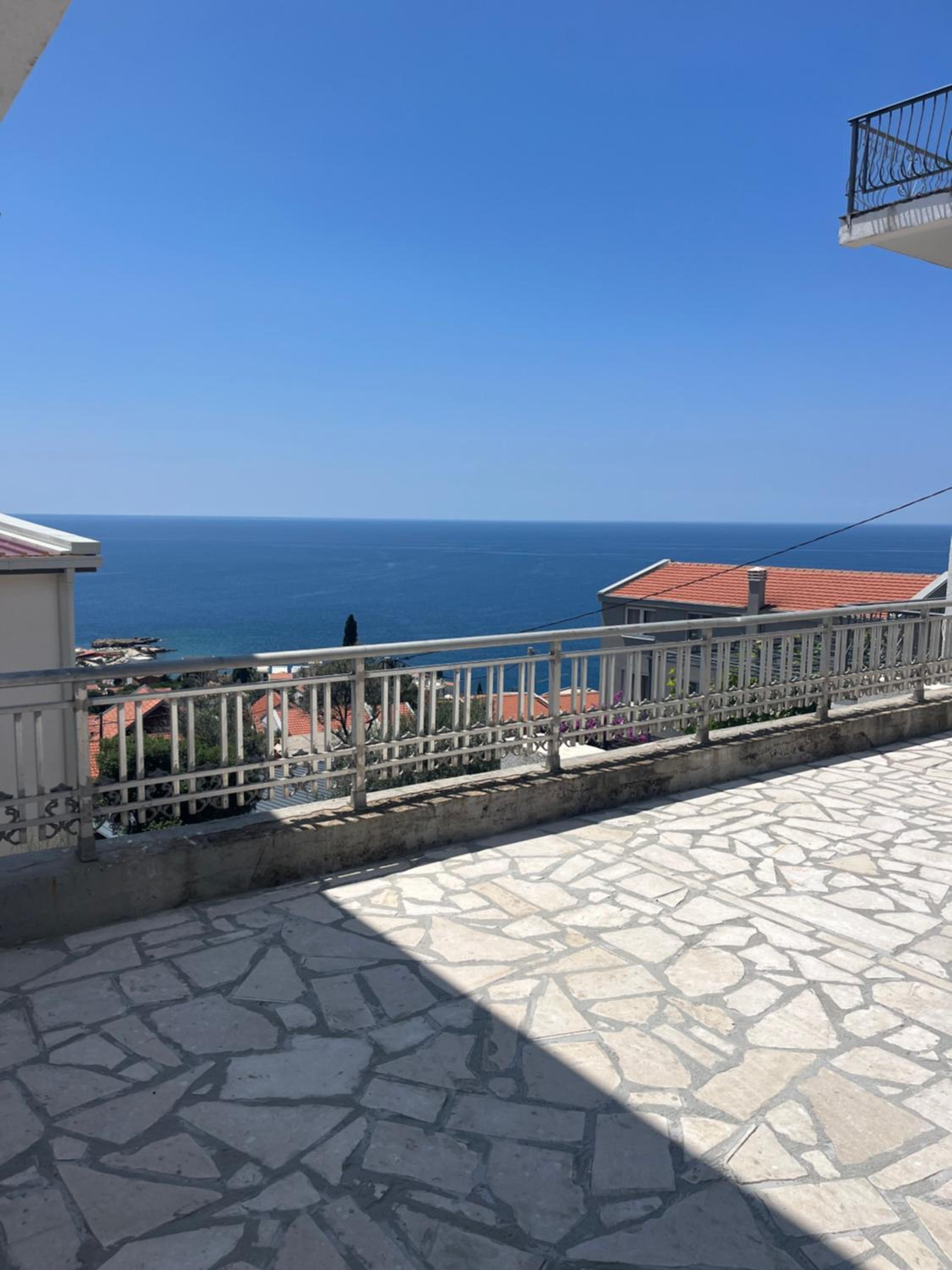 Apartment Light House view 2
