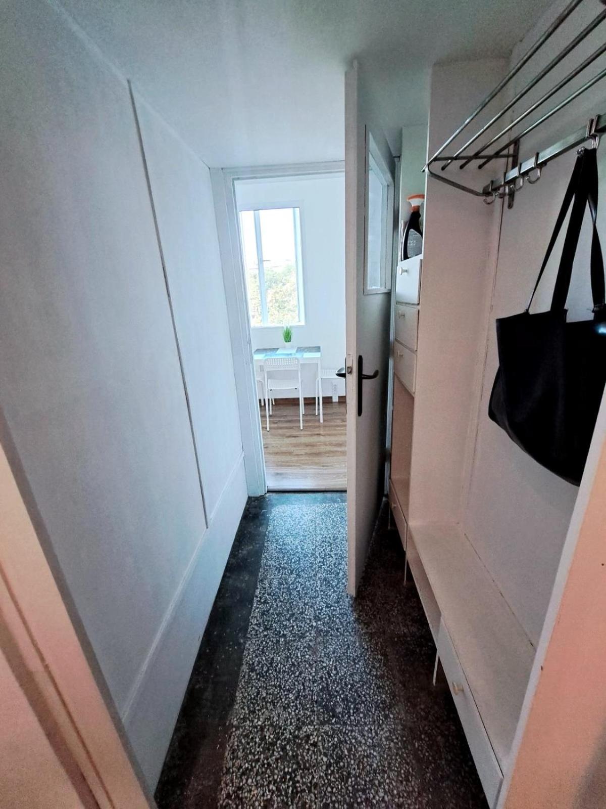 Lidda Apartment in residential area