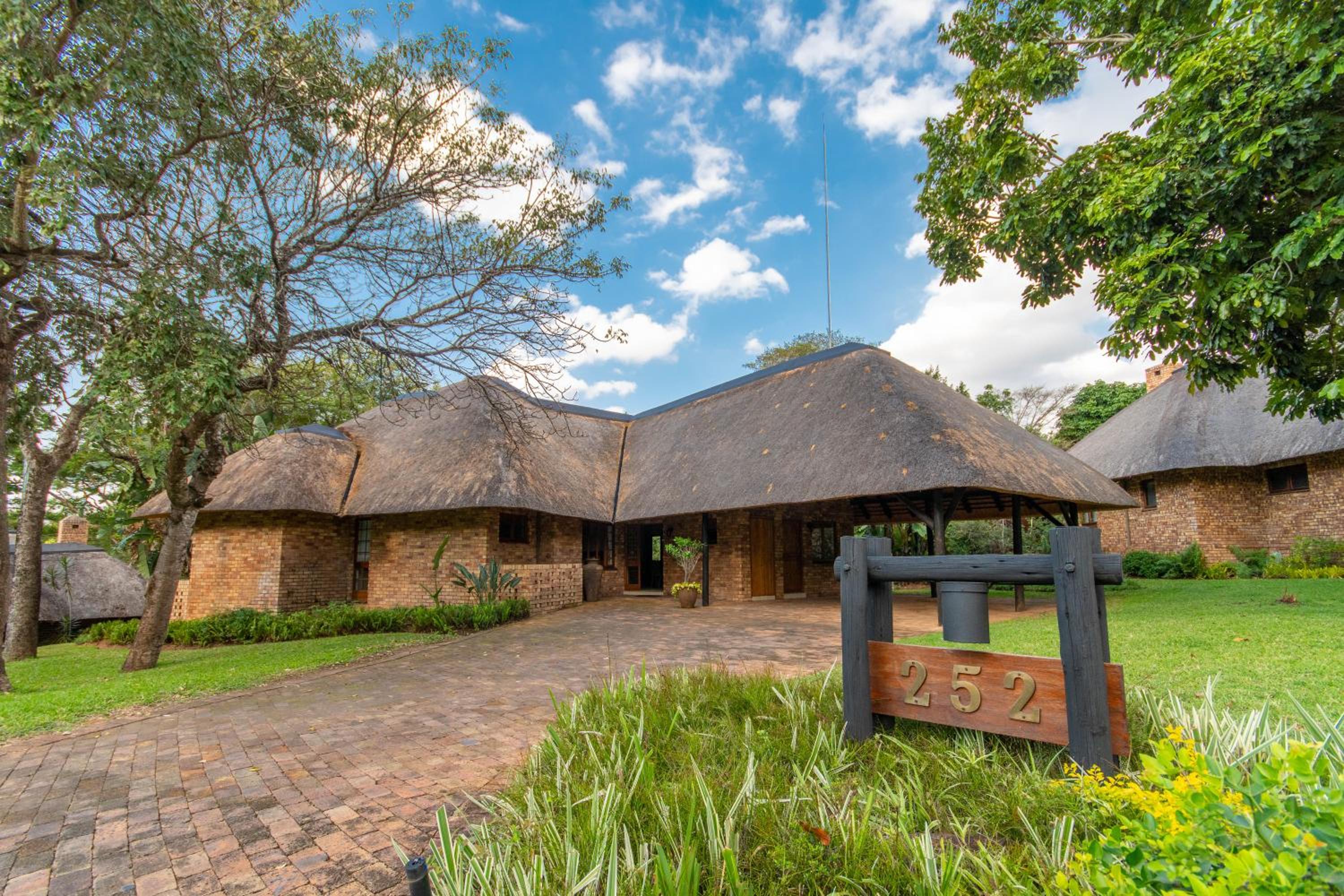 Kruger Park Lodge Unit No 252 with private pool view 3