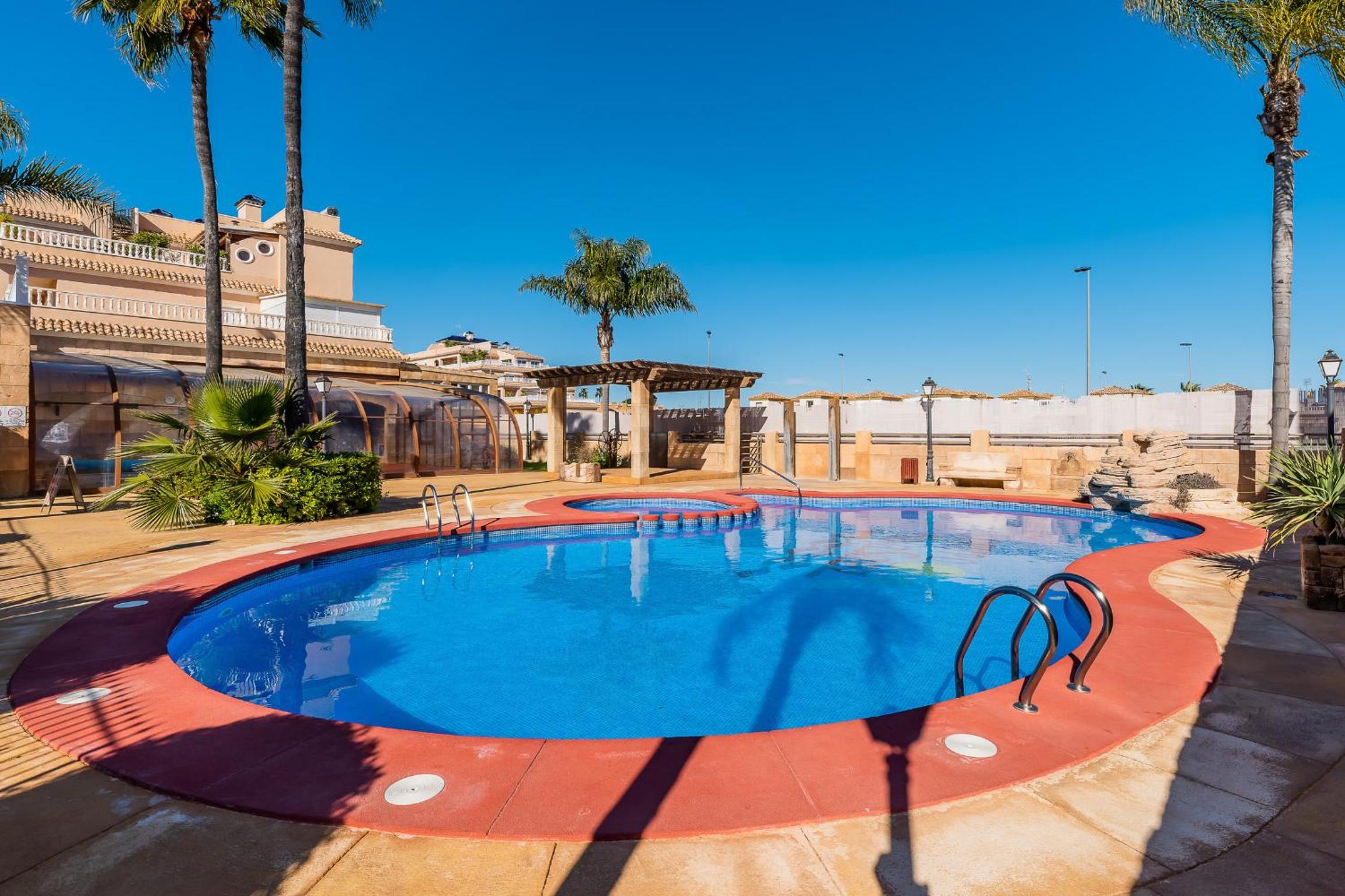 Bungalow La Zenia cerca de la playa