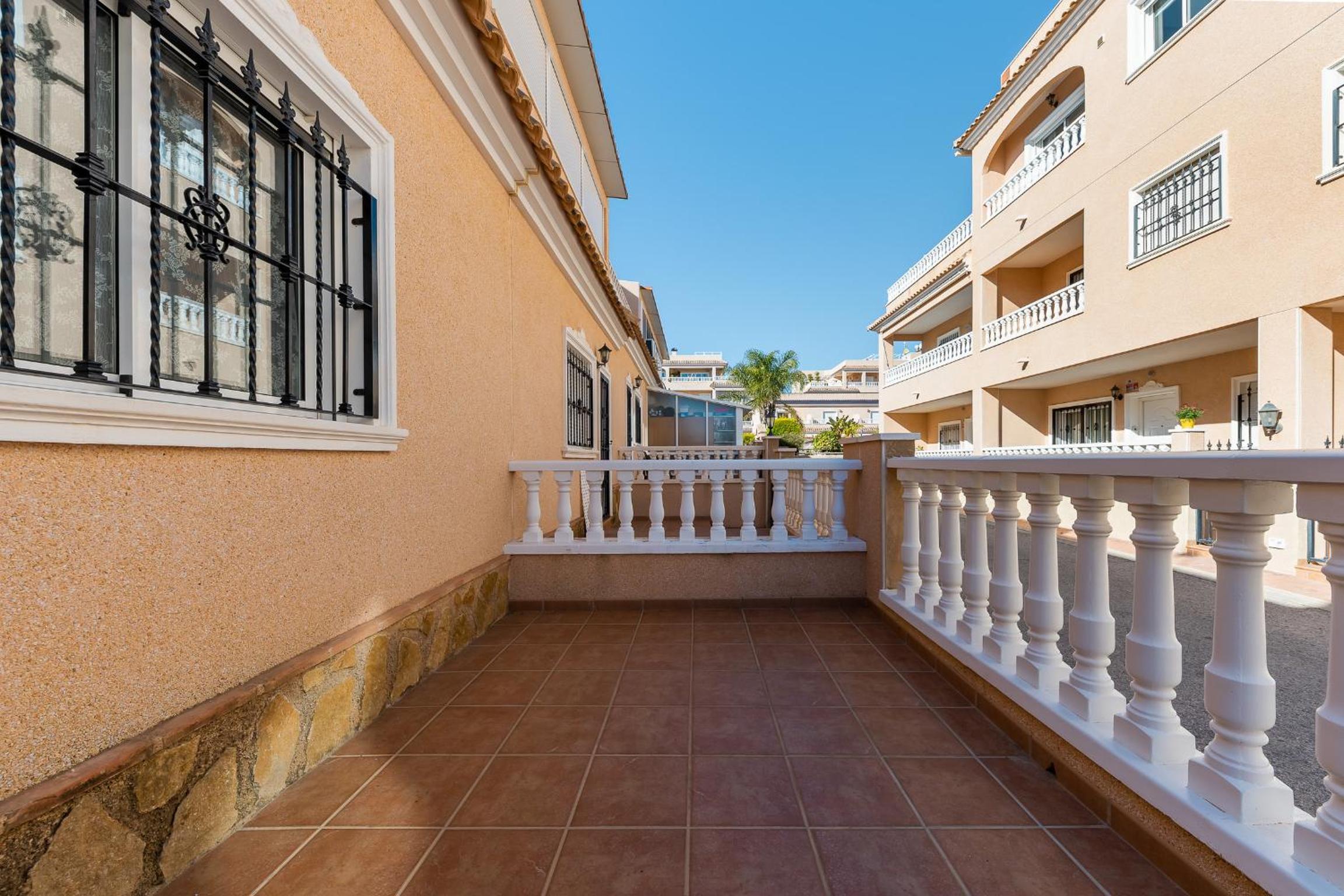 Bungalow La Zenia cerca de la playa