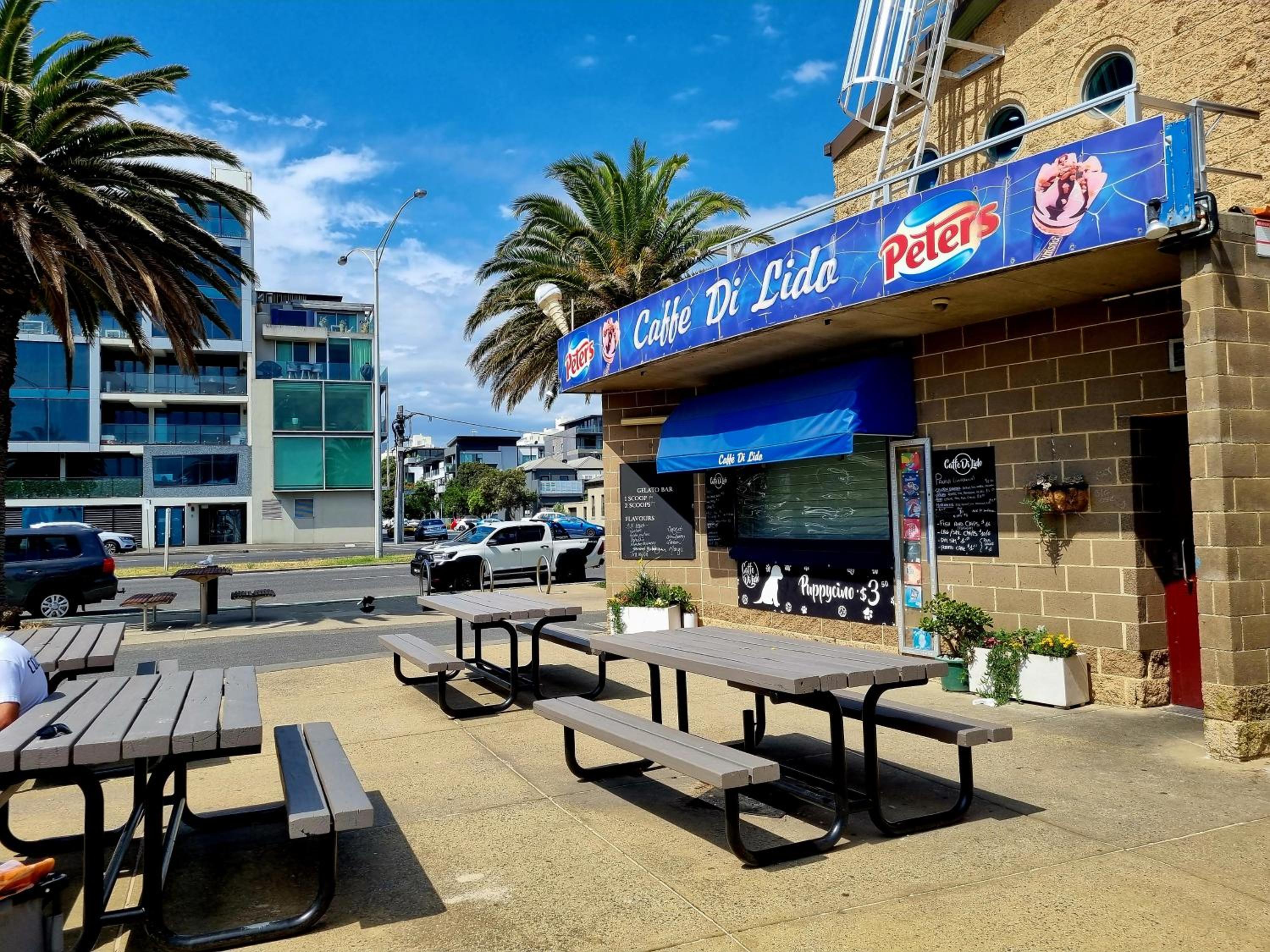 Port Melbourne Dog Beach Stays